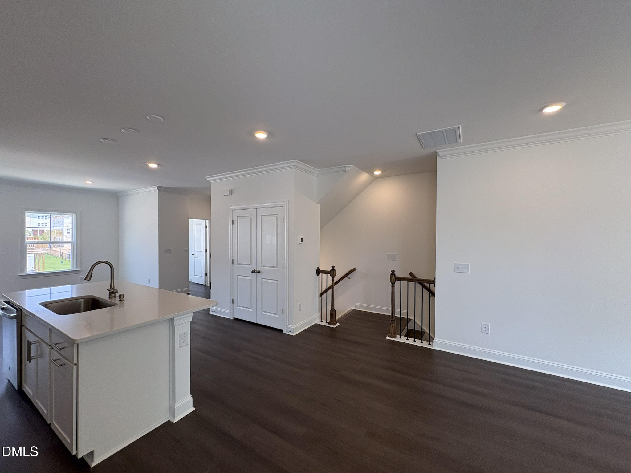 2875 Foster Woods Drive Property Photo 7