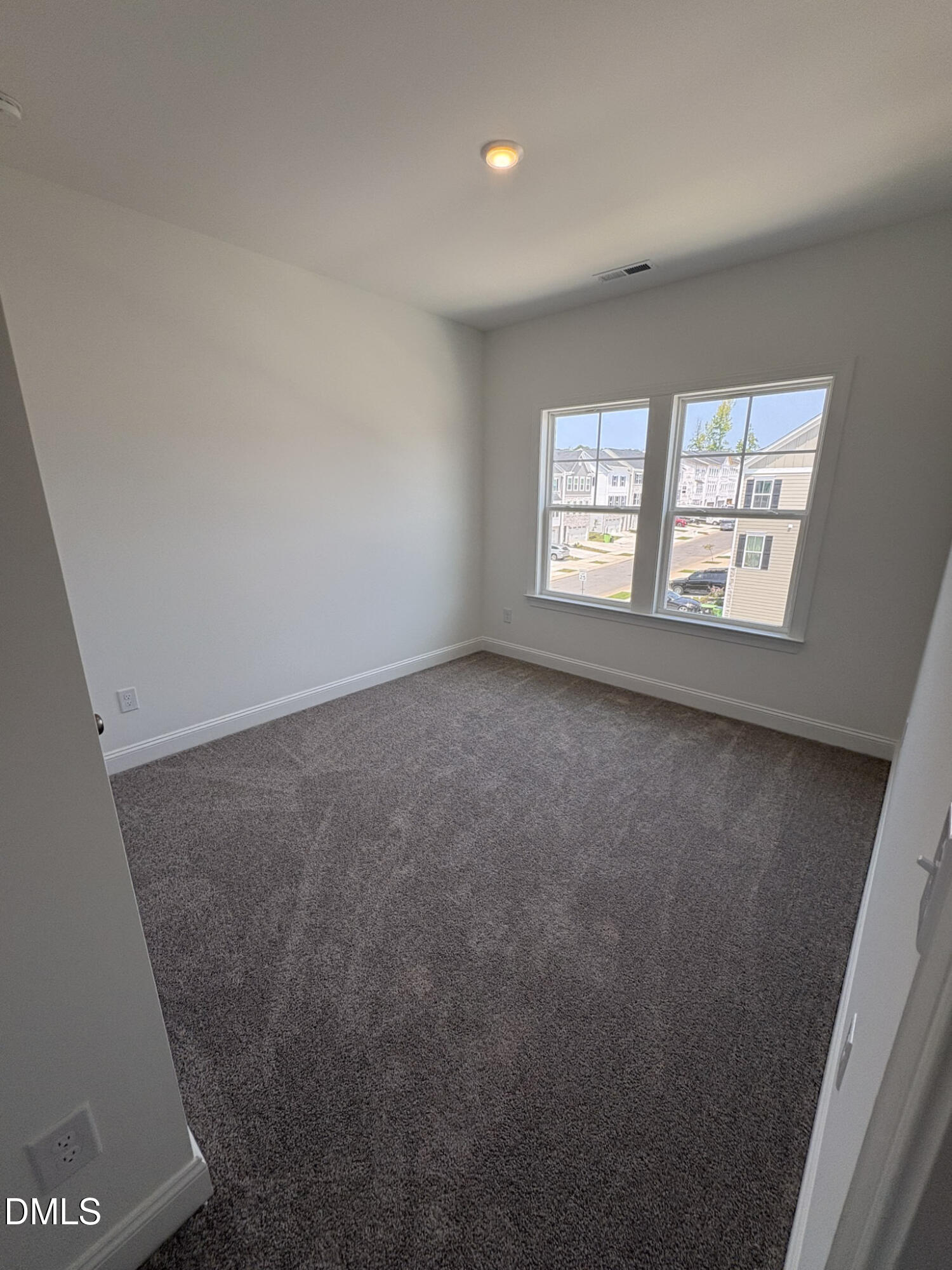 2875 Foster Woods Drive Property Photo 14