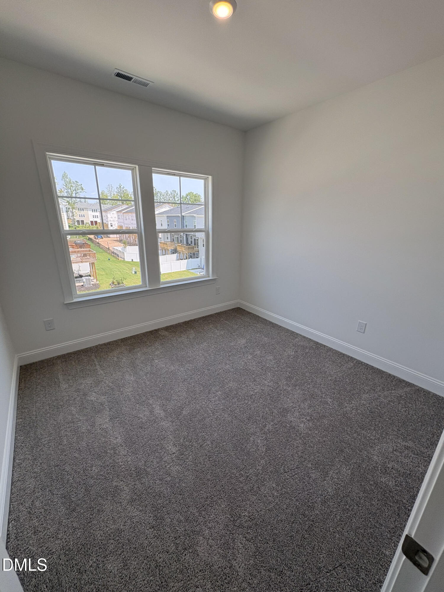 2875 Foster Woods Drive Property Photo 15