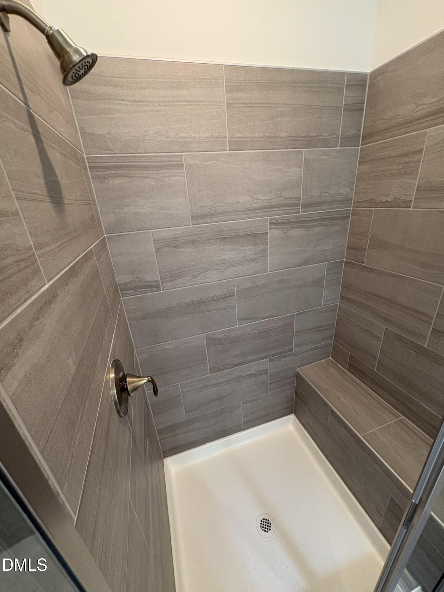 2875 Foster Woods Drive Property Photo 19