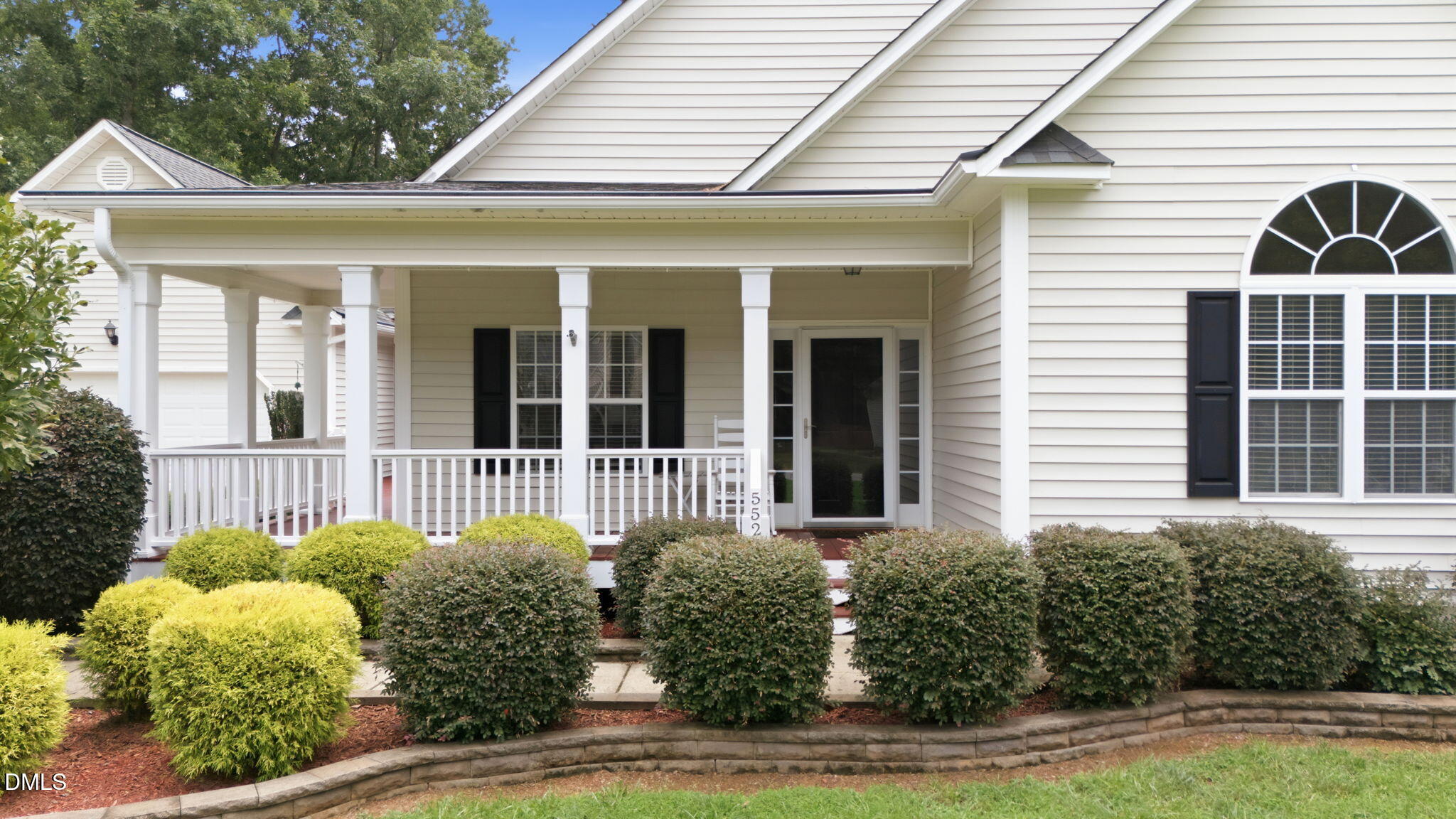552 Contender Drive Property Photo 3