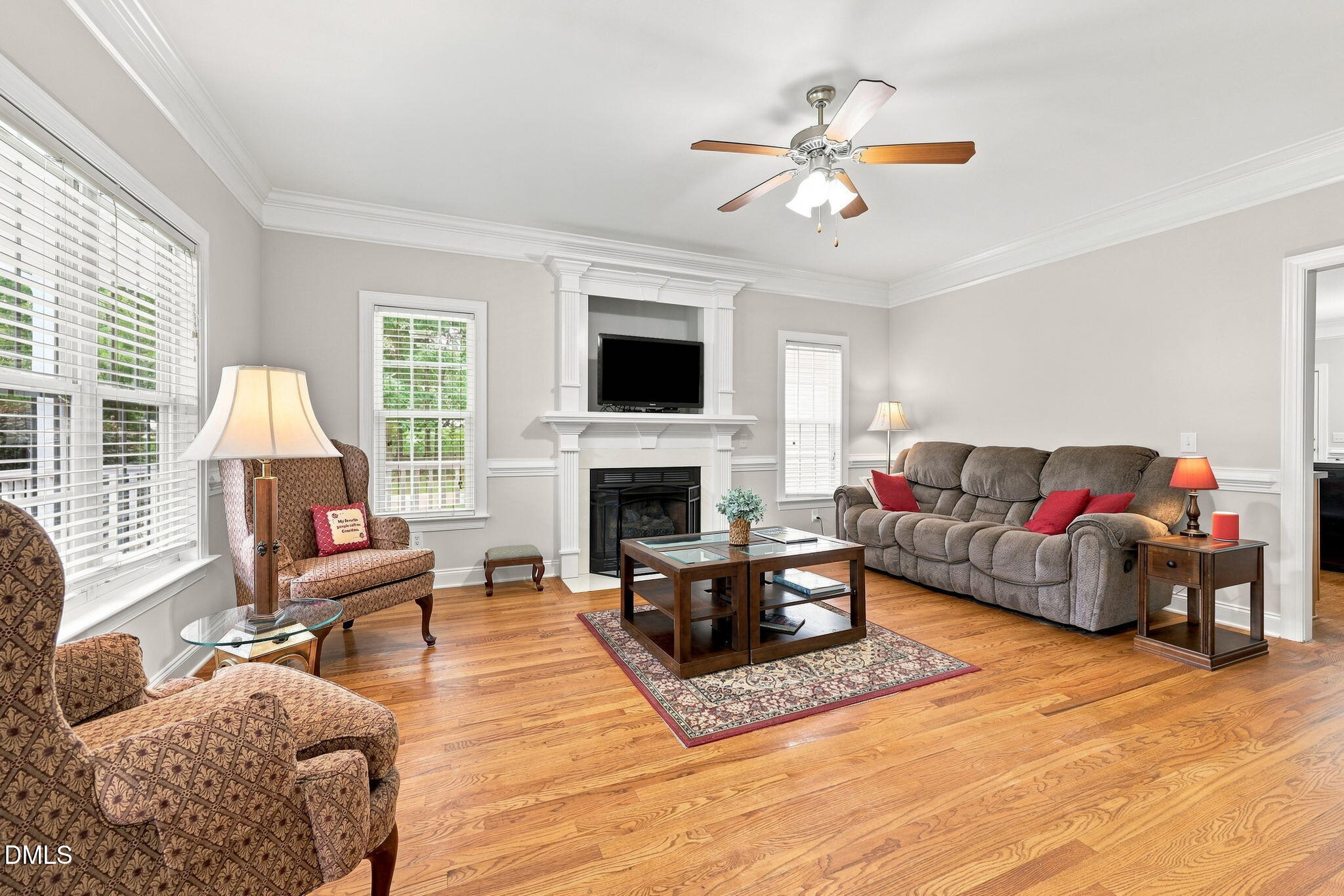 552 Contender Drive Property Photo 7
