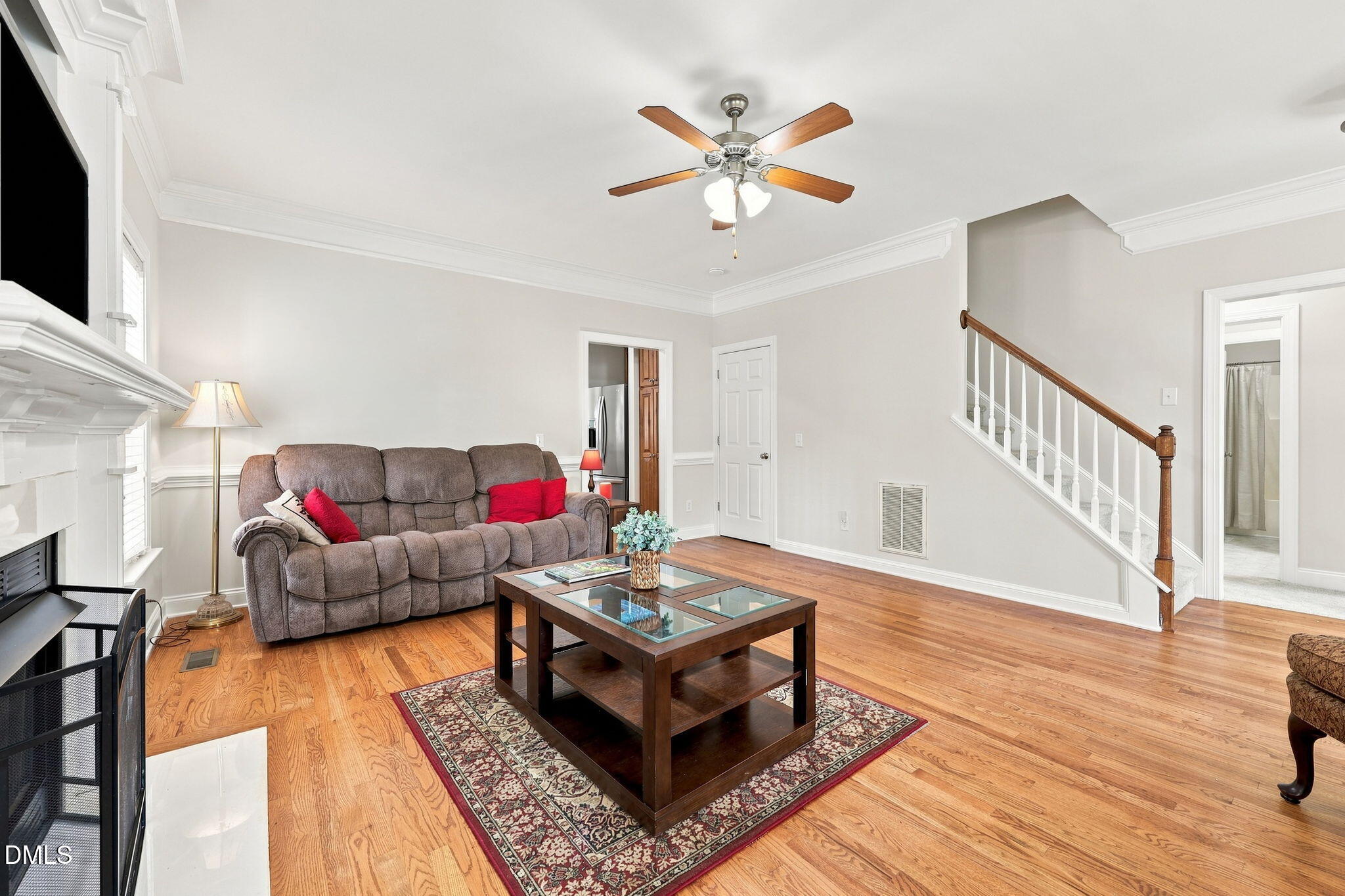 552 Contender Drive Property Photo 8