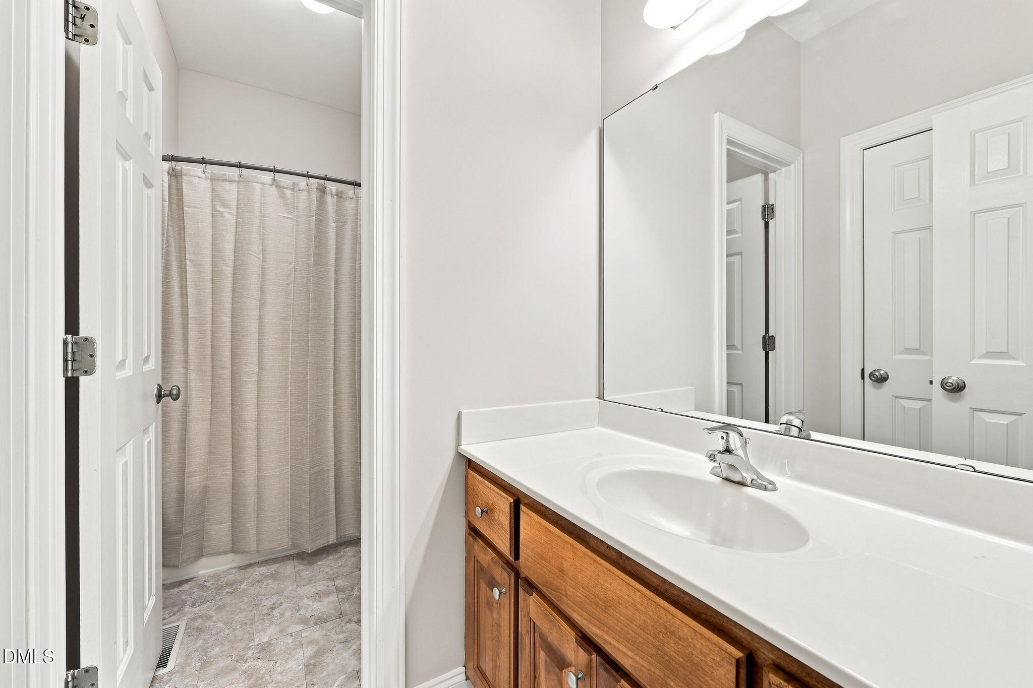 552 Contender Drive Property Photo 27