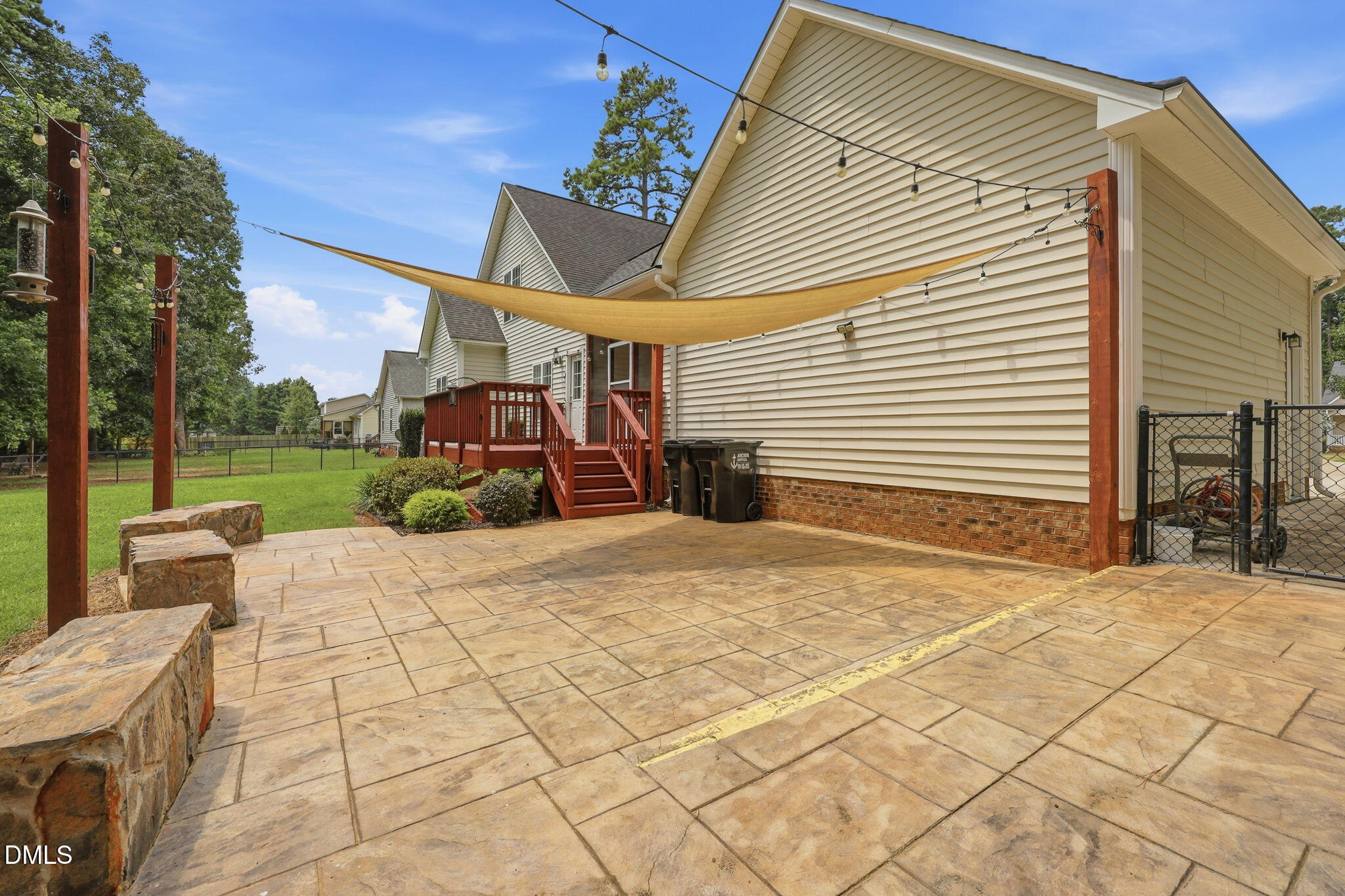 552 Contender Drive Property Photo 40