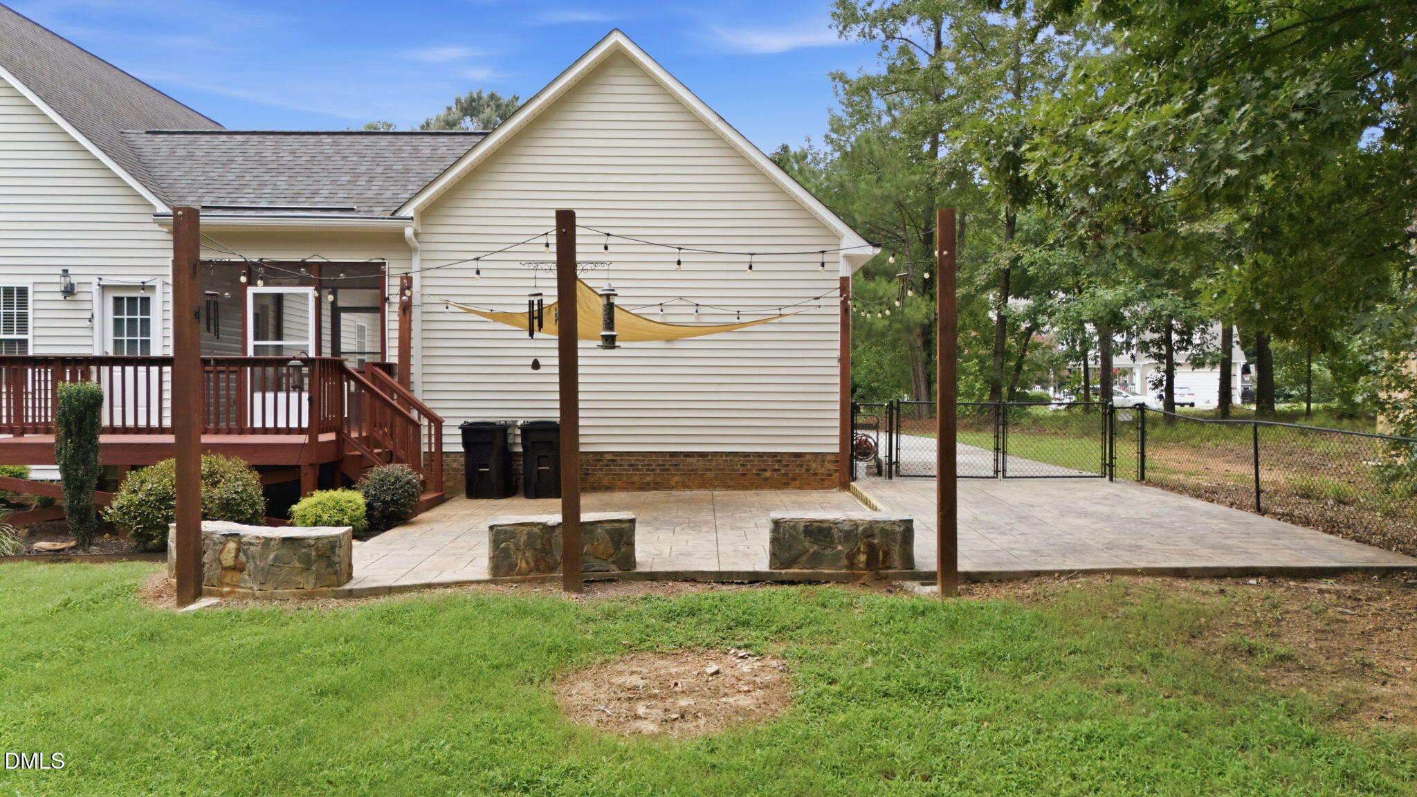 552 Contender Drive Property Photo 41