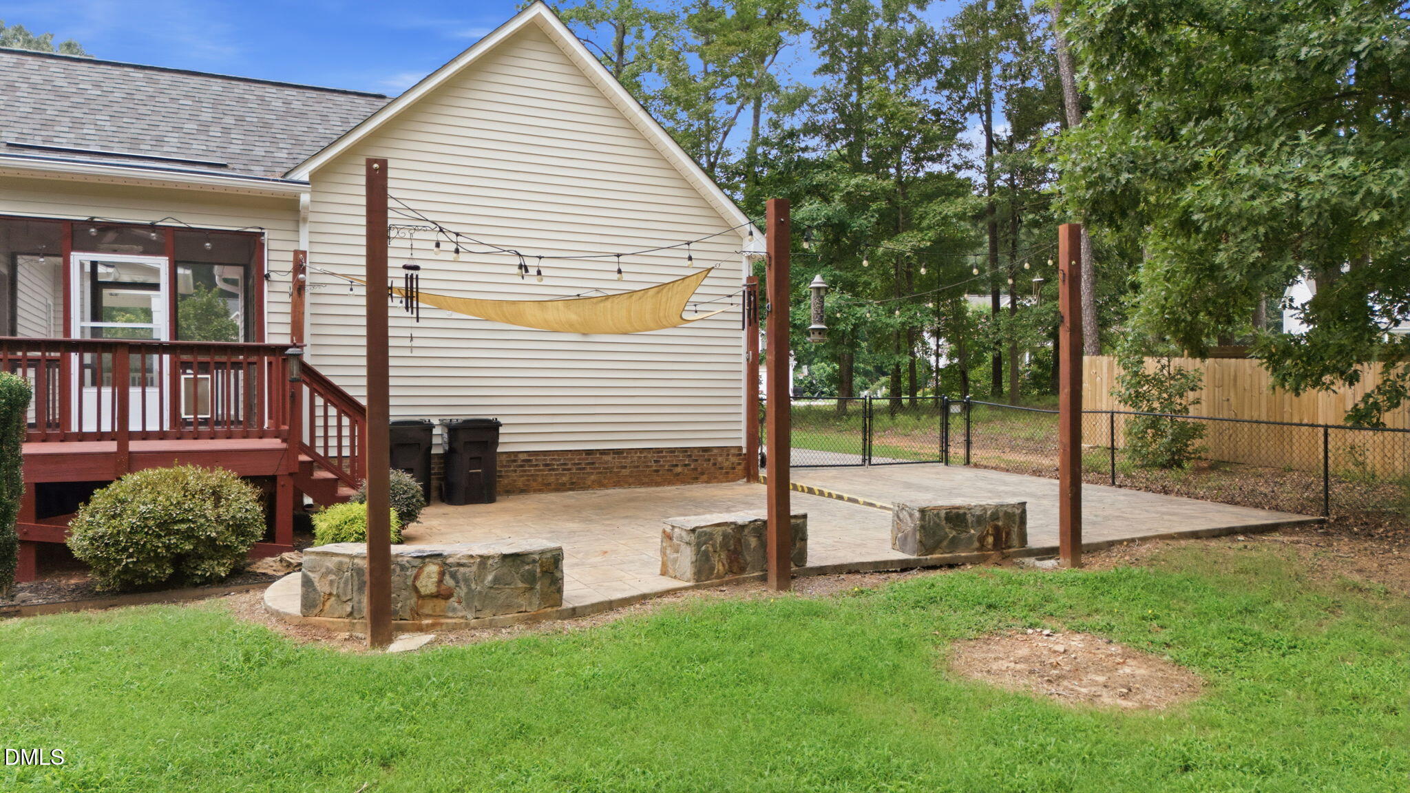 552 Contender Drive Property Photo 42