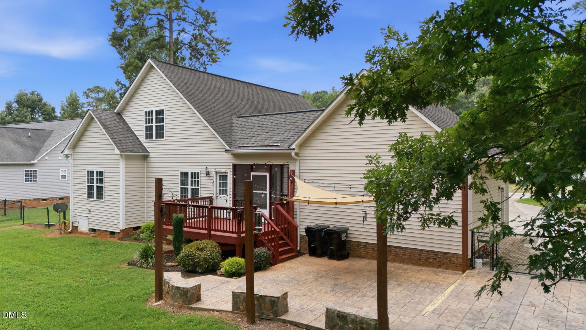 552 Contender Drive Property Photo 43