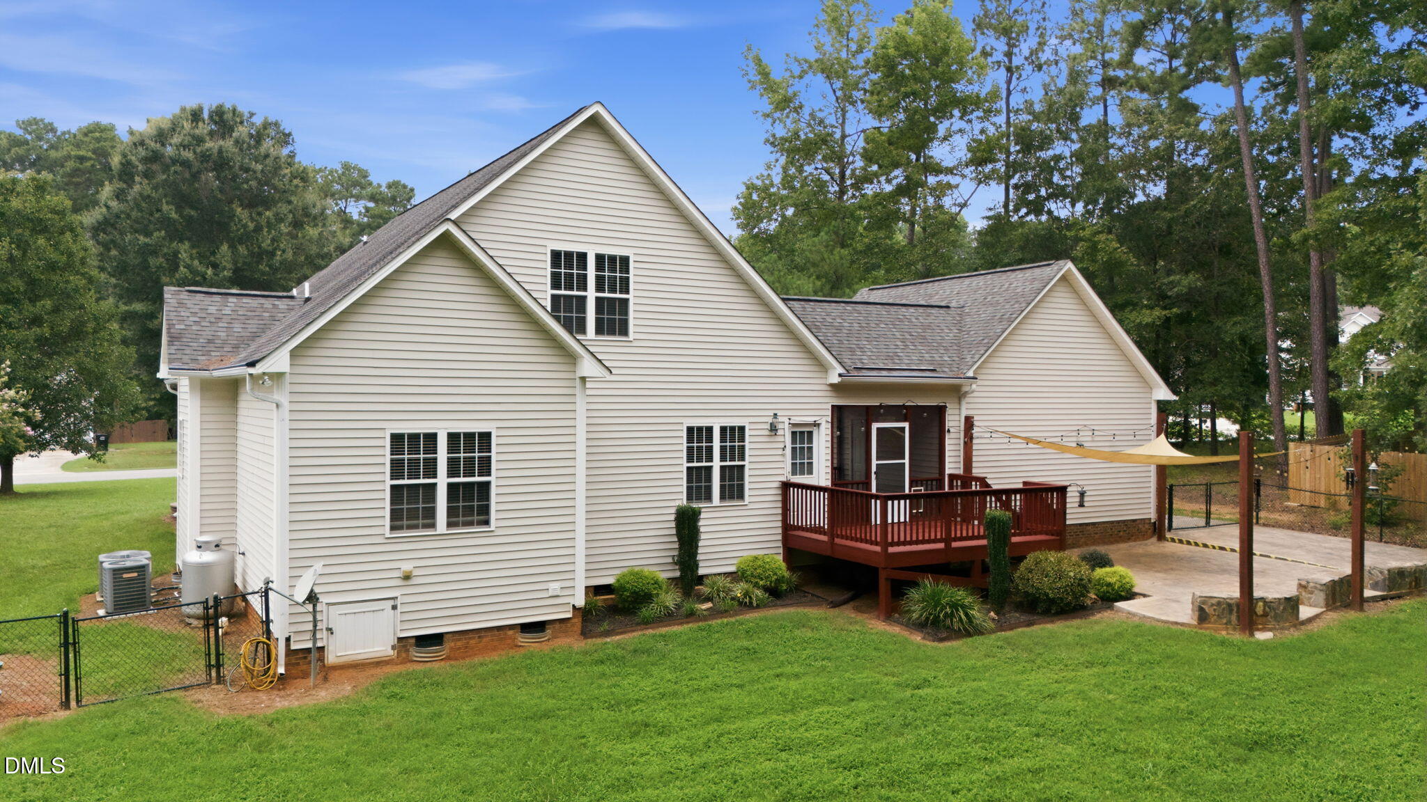 552 Contender Drive Property Photo 44