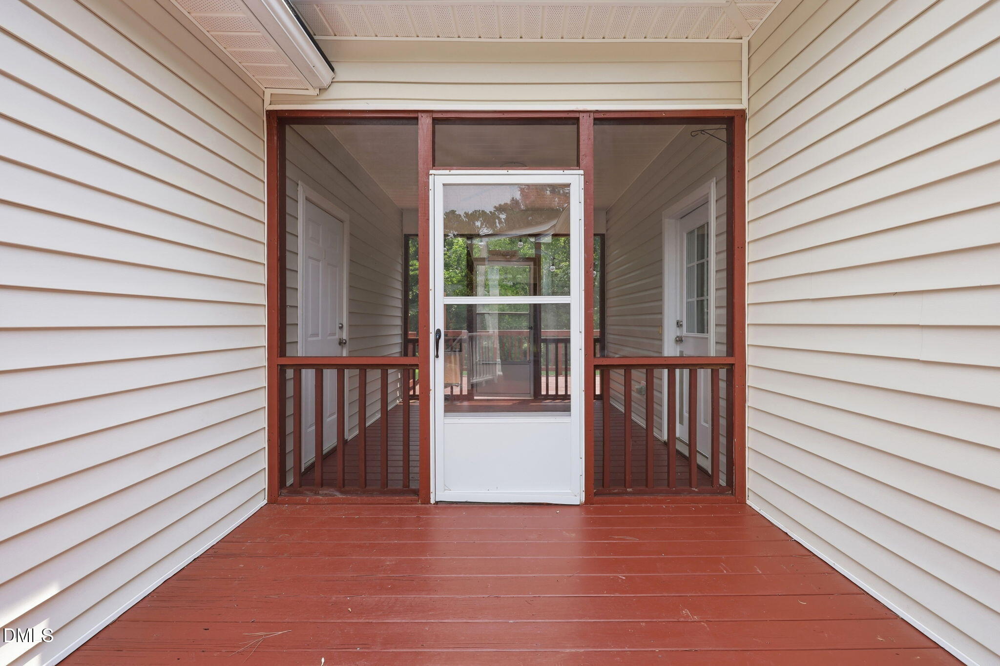 552 Contender Drive Property Photo 47