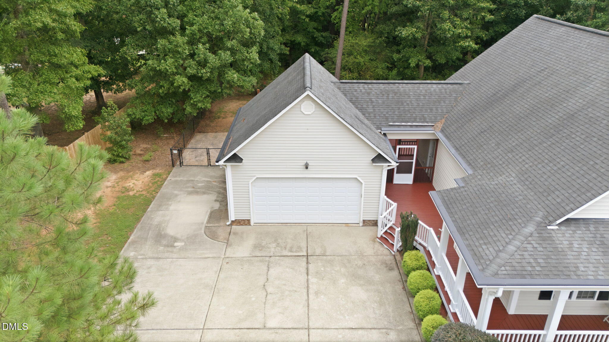552 Contender Drive Property Photo 54