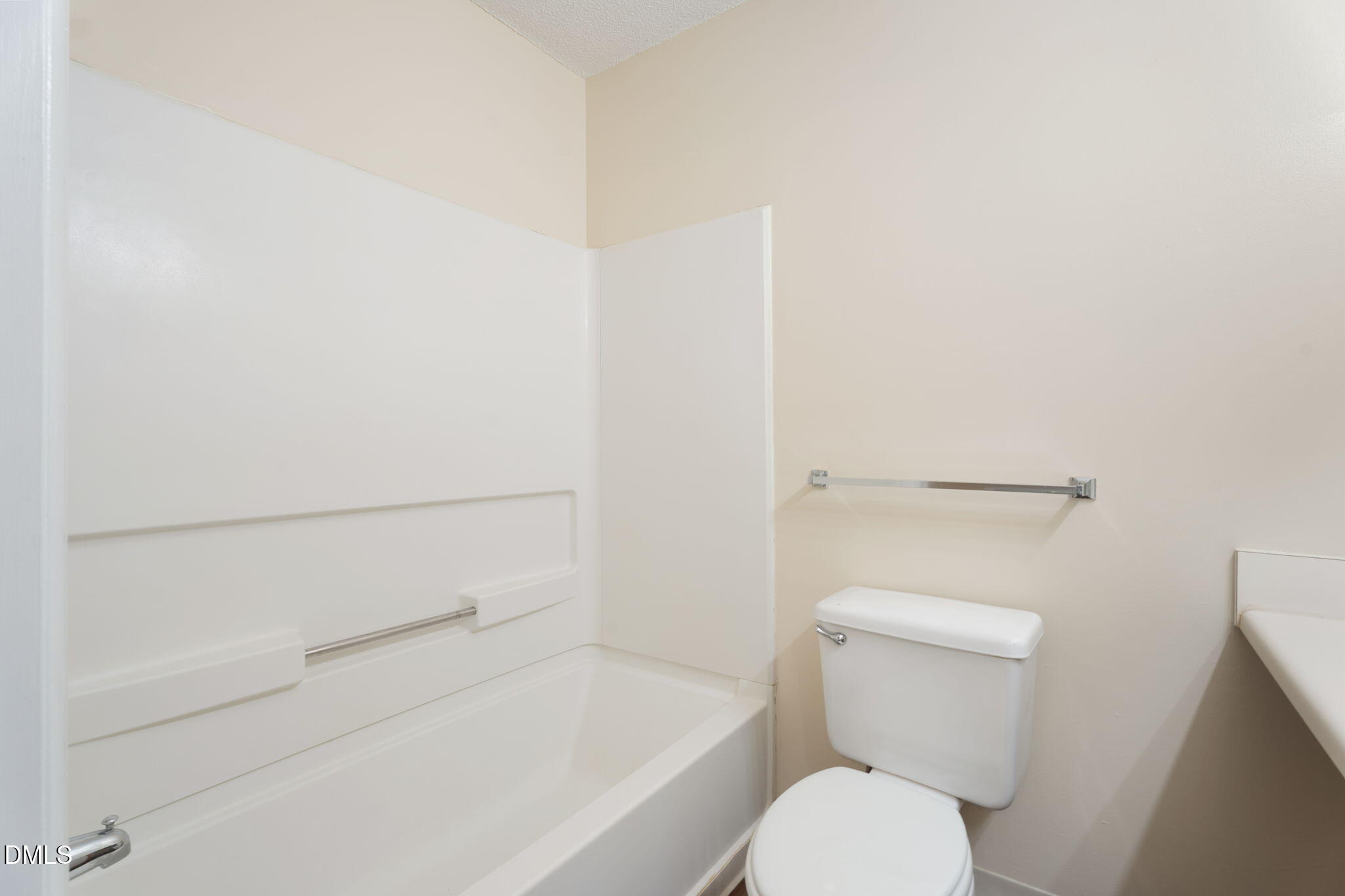 1420 Collegiate Circle 102 Property Photo 25