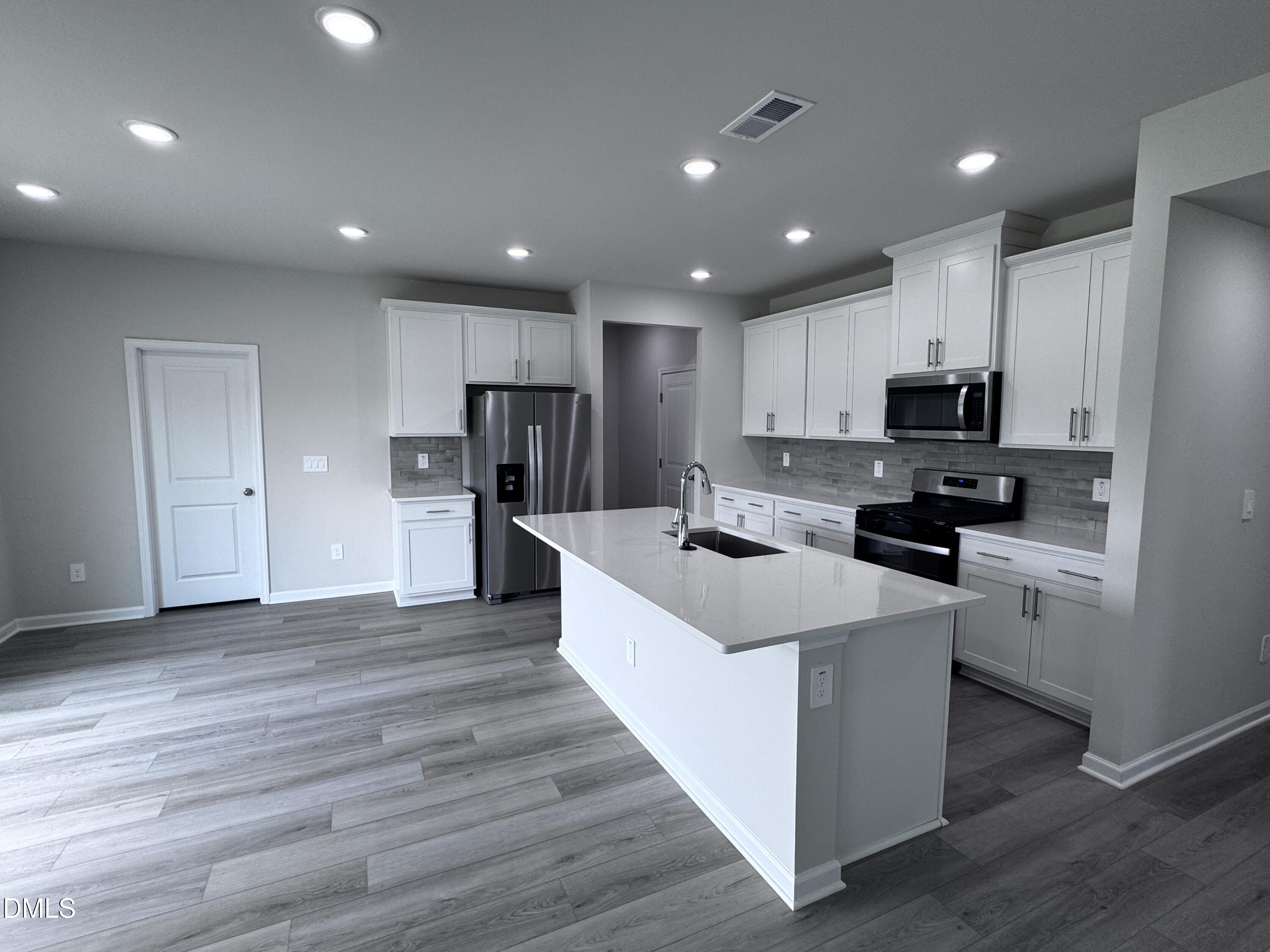 50 Thistle Patch Place Property Photo 2