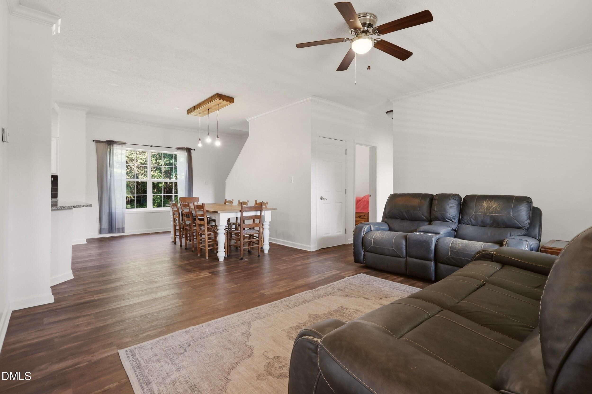 6193 Tri County Drive Property Photo 4