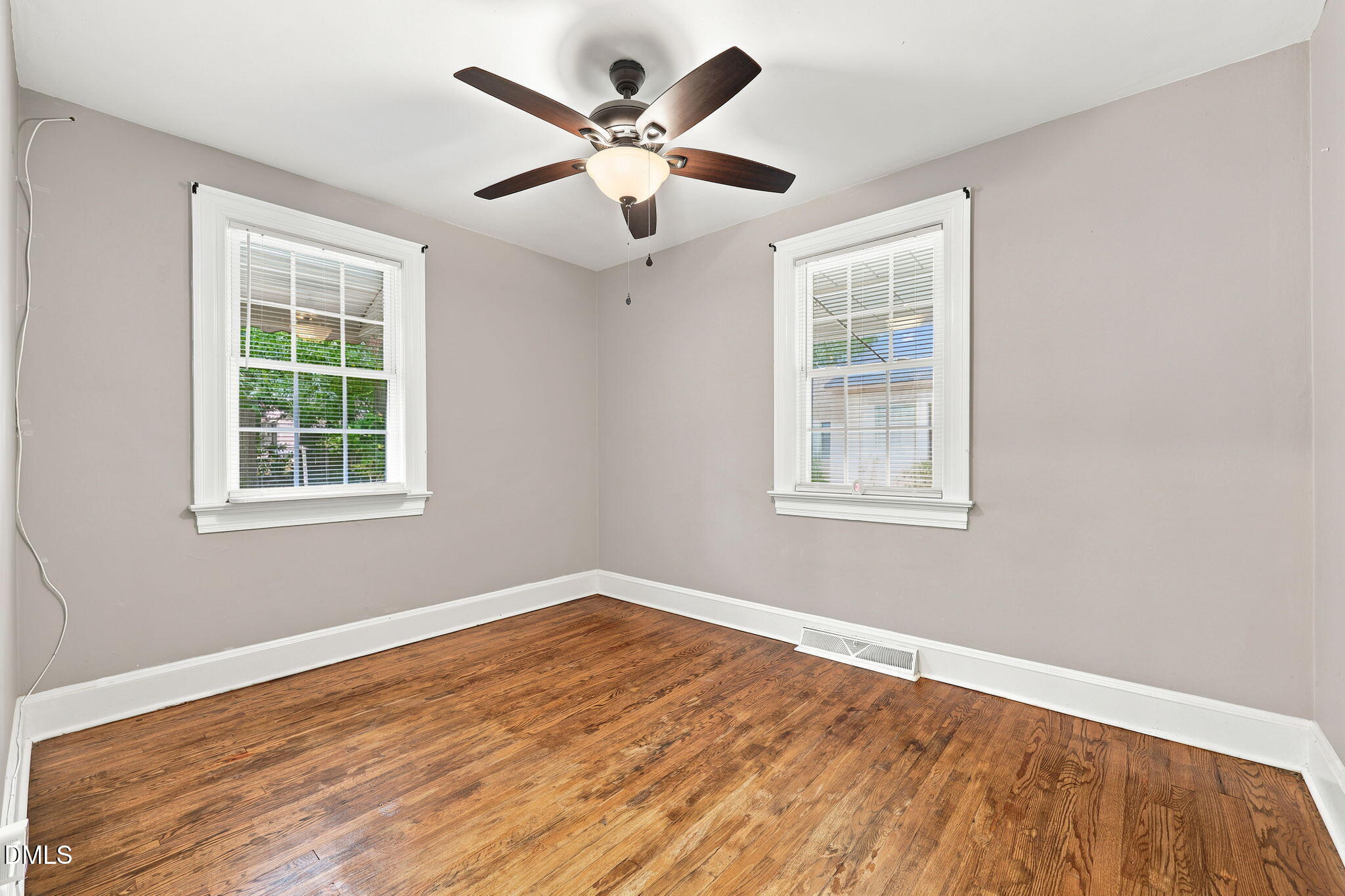 937 Redgate Avenue Property Photo 11