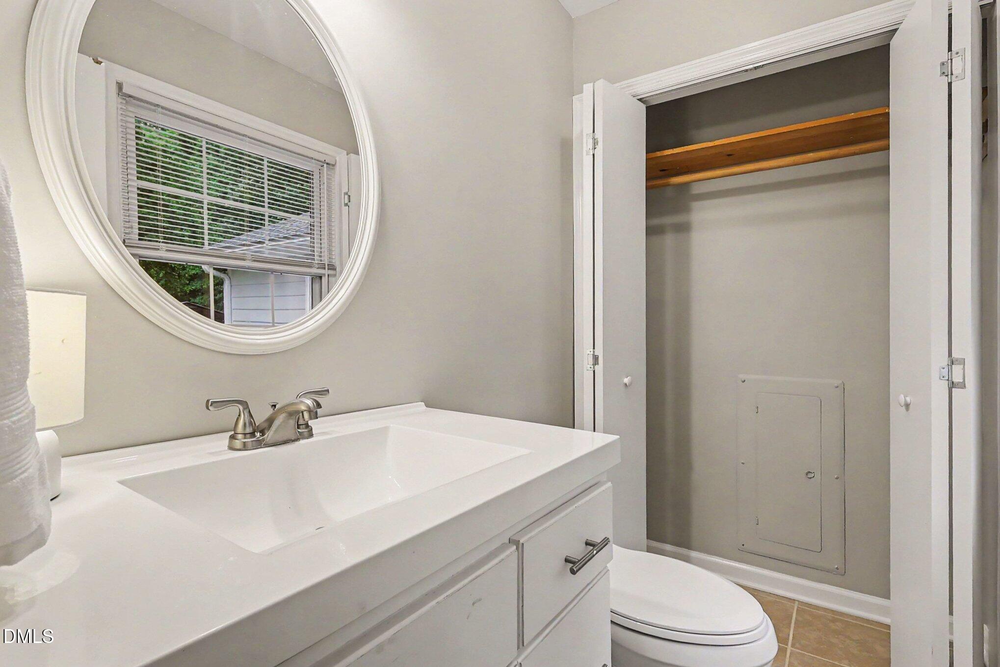 9208 Holly Springs Road Property Photo 23