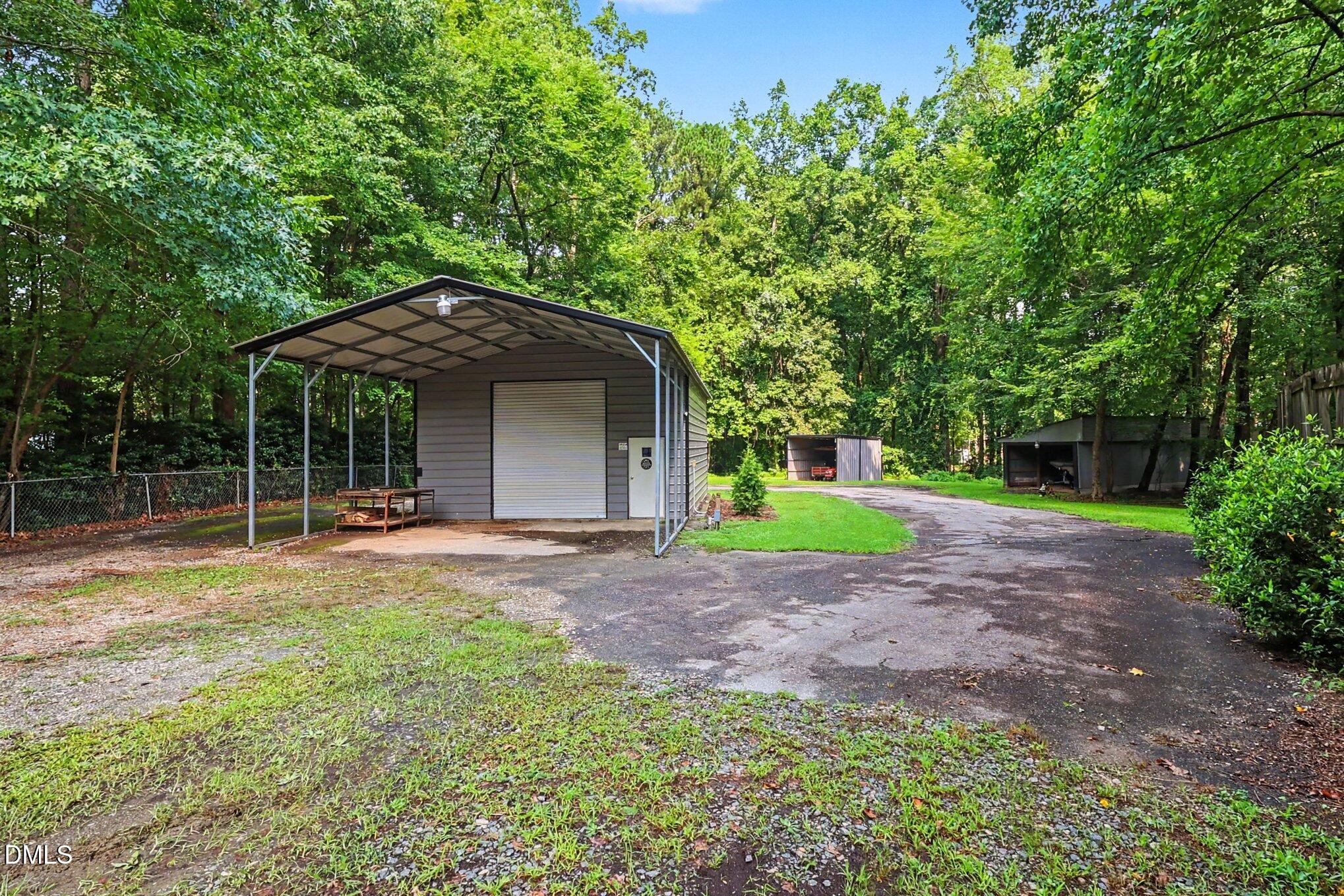 9208 Holly Springs Road Property Photo 30