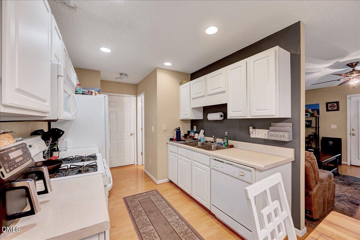 5636 Roan Mountain Place Property Photo 6