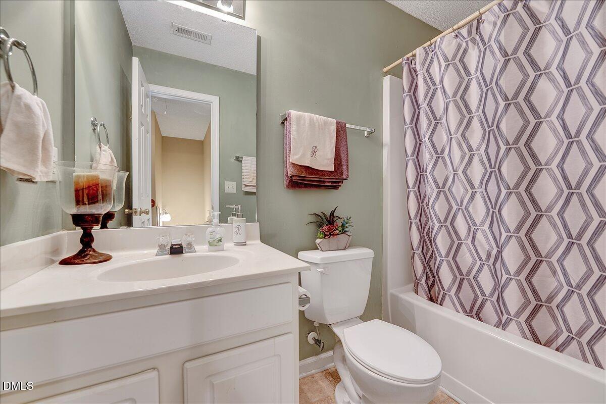 5636 Roan Mountain Place Property Photo 12