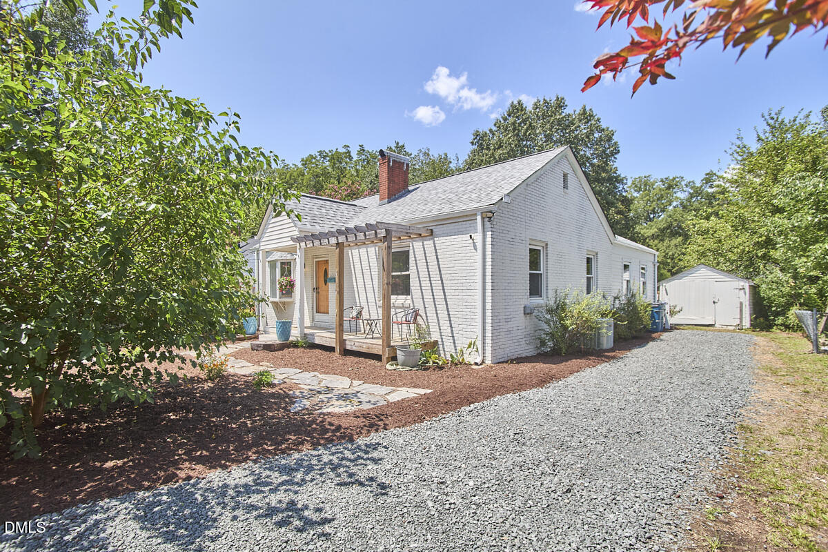 113 Higbee Street Property Photo 6