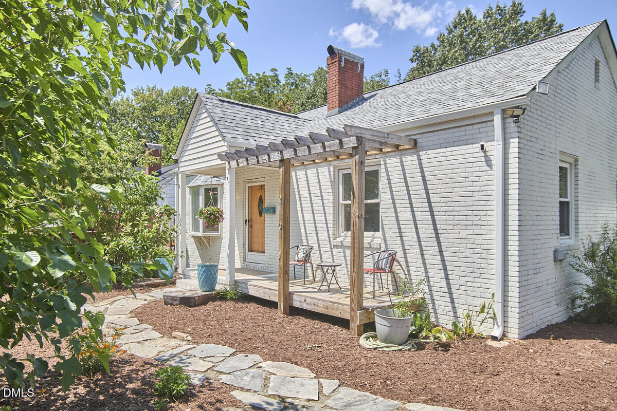 113 Higbee Street Property Photo 7