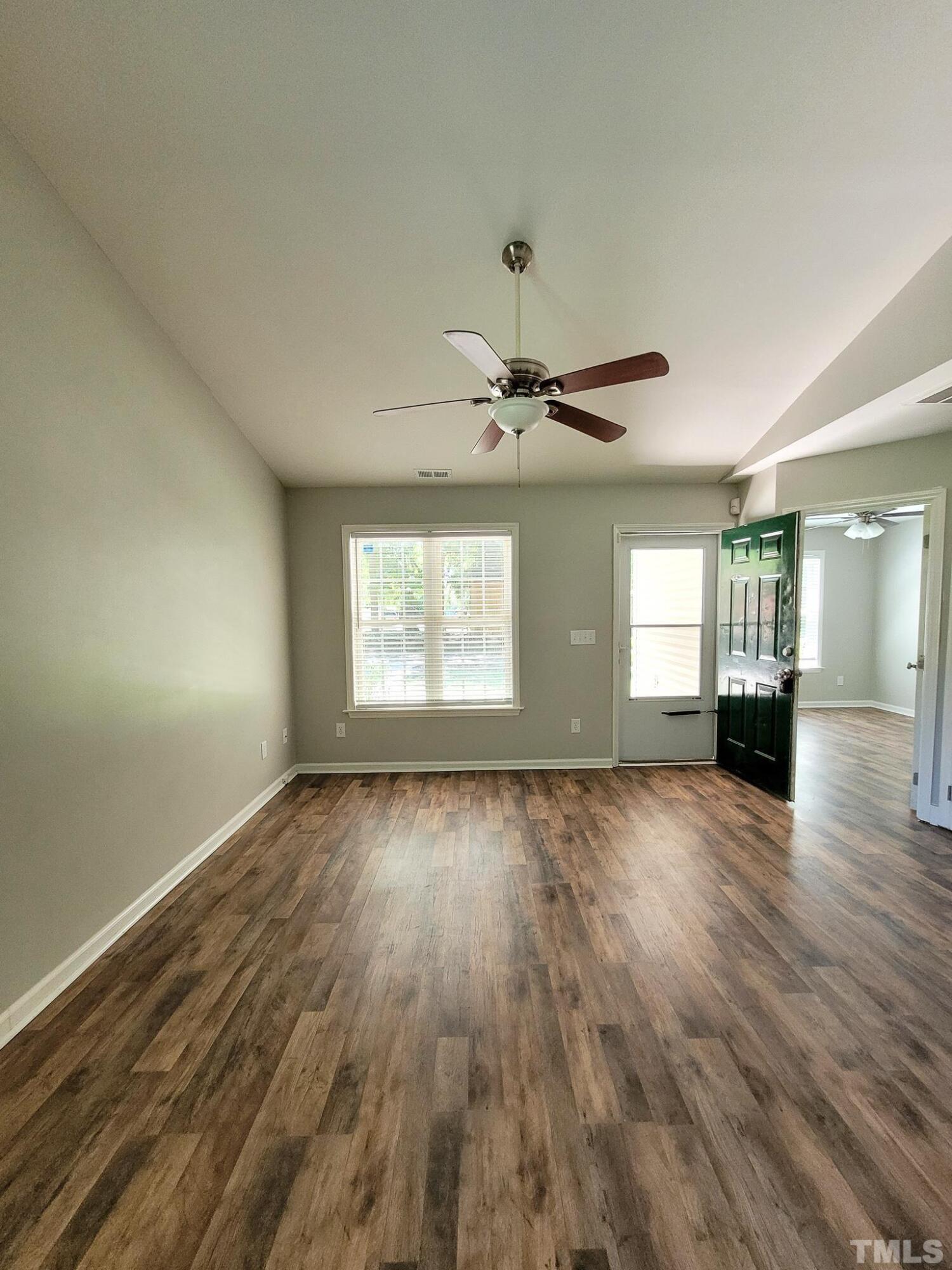 539 N Taylor Street Property Photo 5