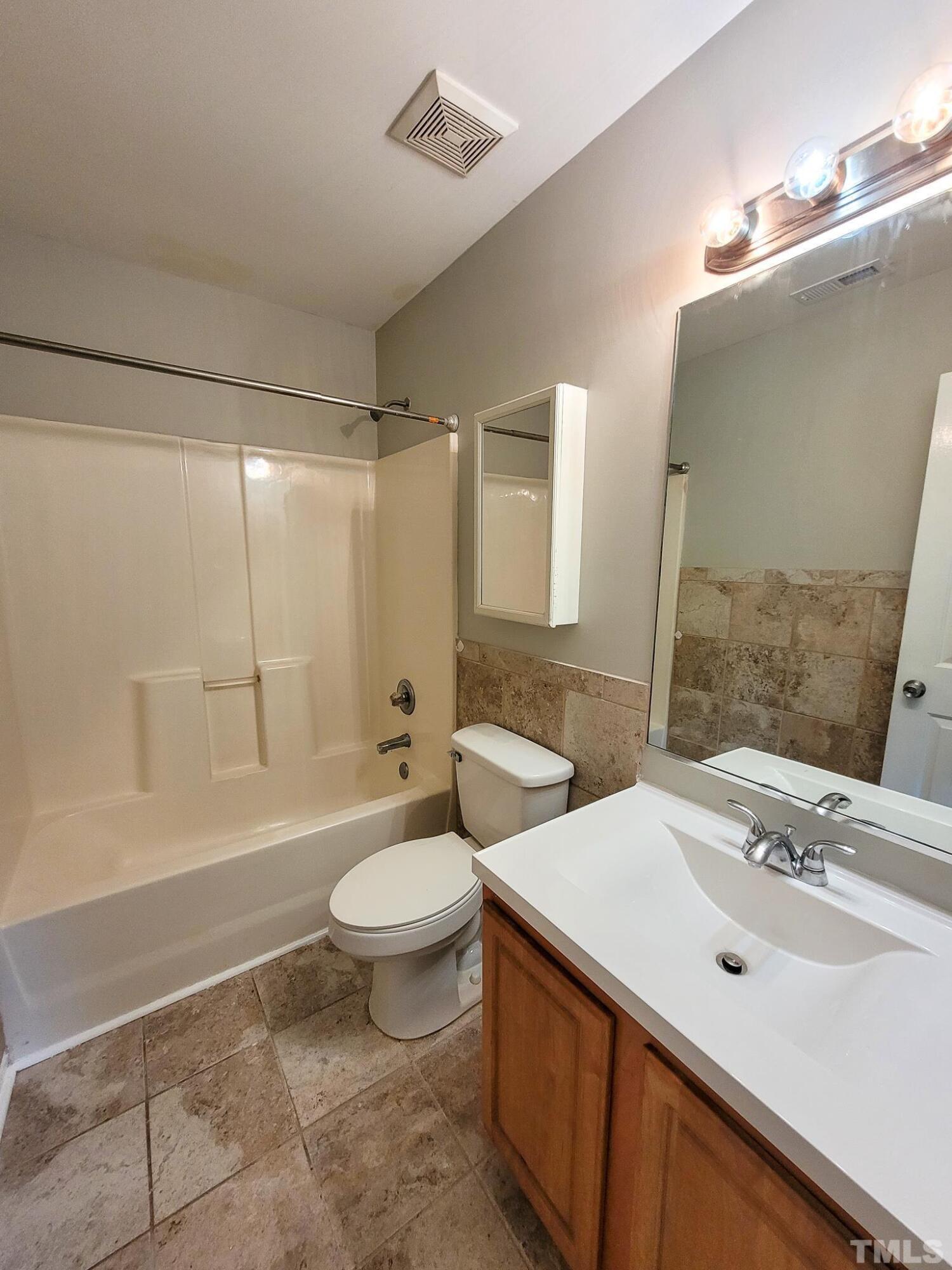 539 N Taylor Street Property Photo 15