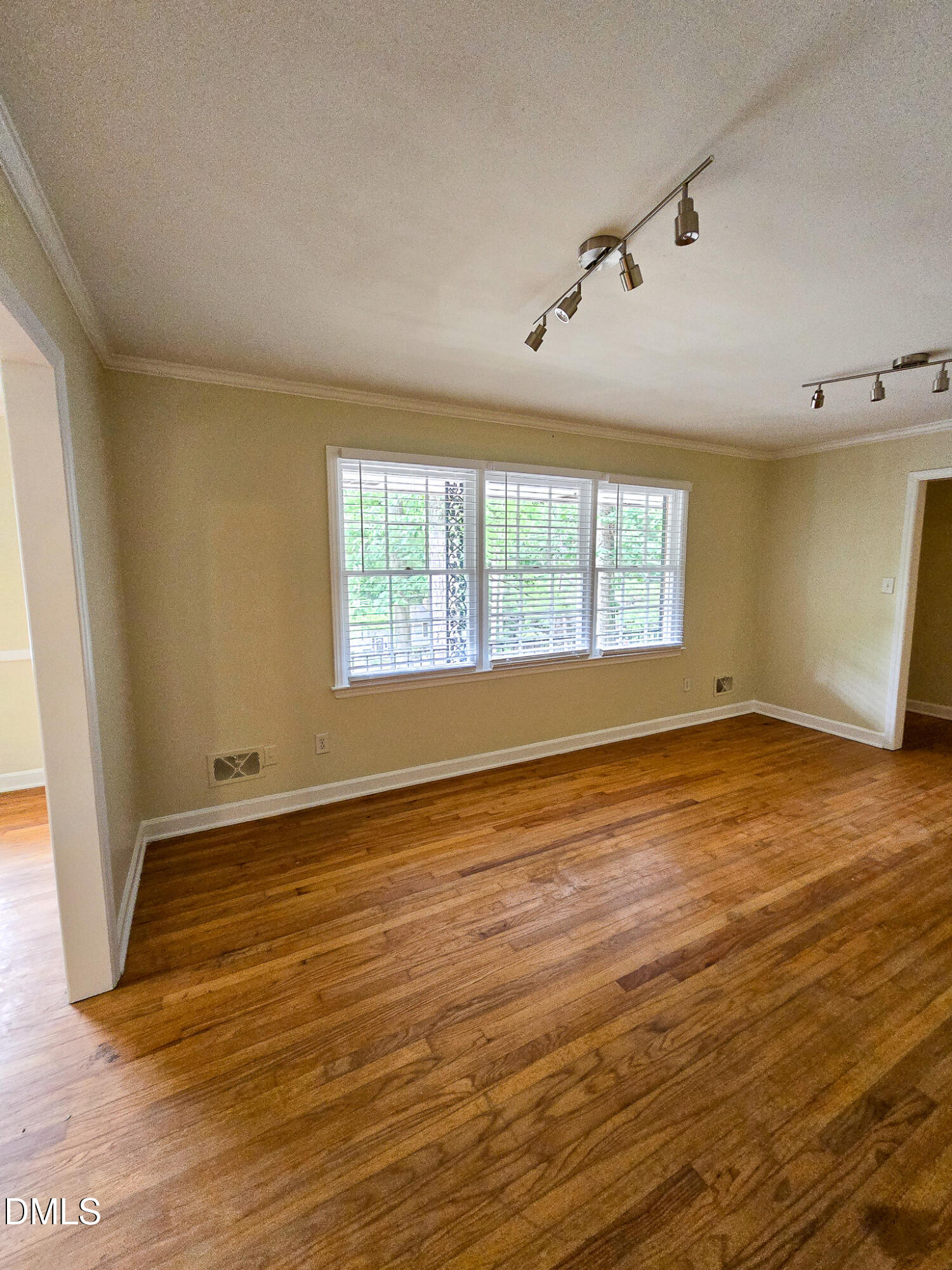 4914 Oak Park Road Property Photo 8