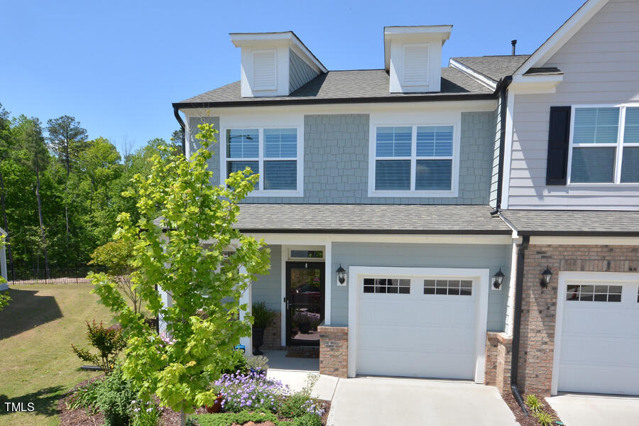 253 Marbella Grove Court Property Photo 2