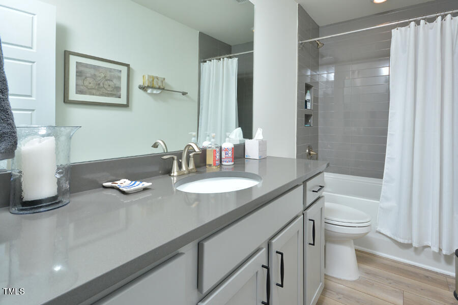 253 Marbella Grove Court Property Photo 22