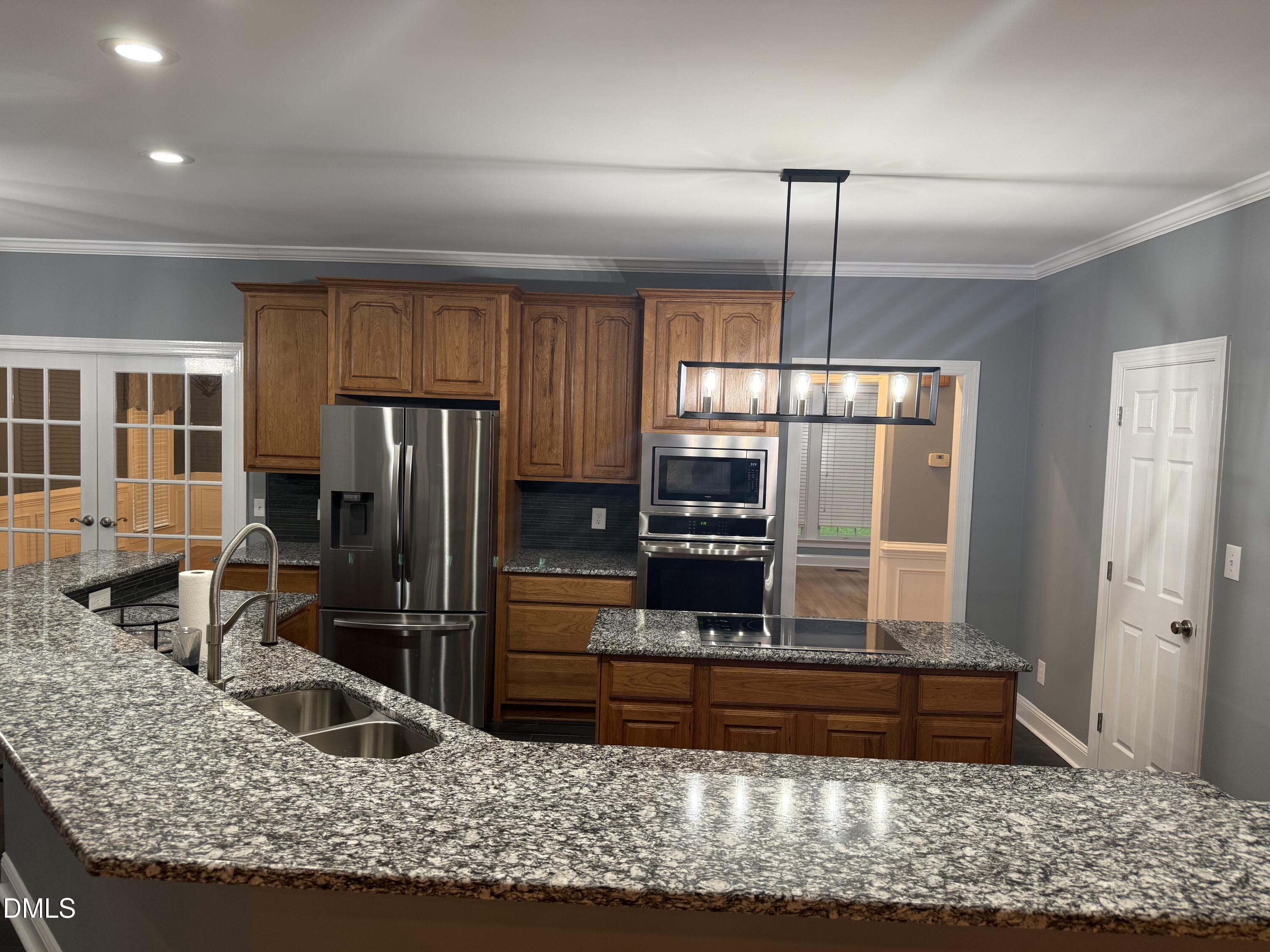 1201 Torchlight Way Property Photo 10
