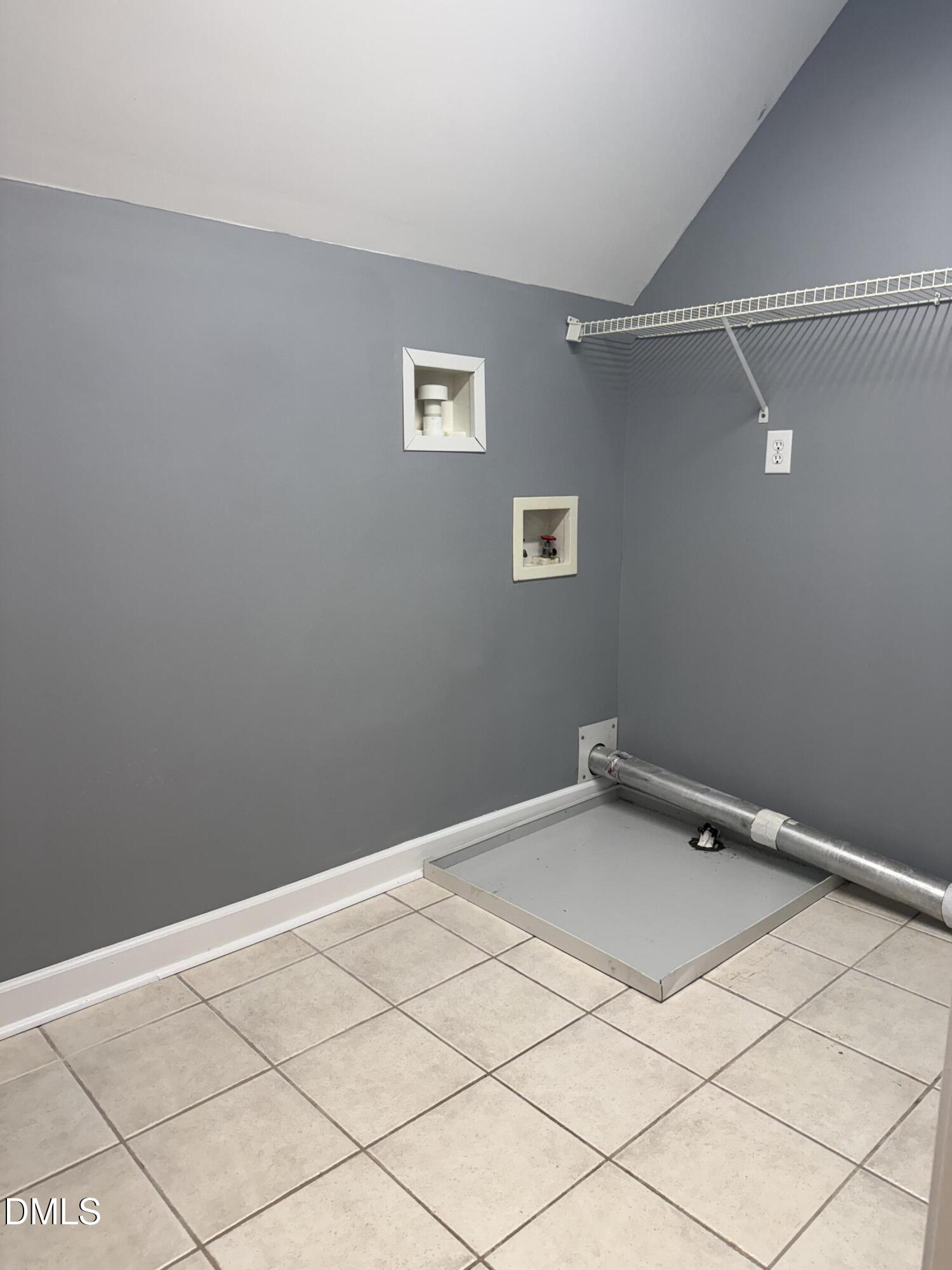 1201 Torchlight Way Property Photo 16