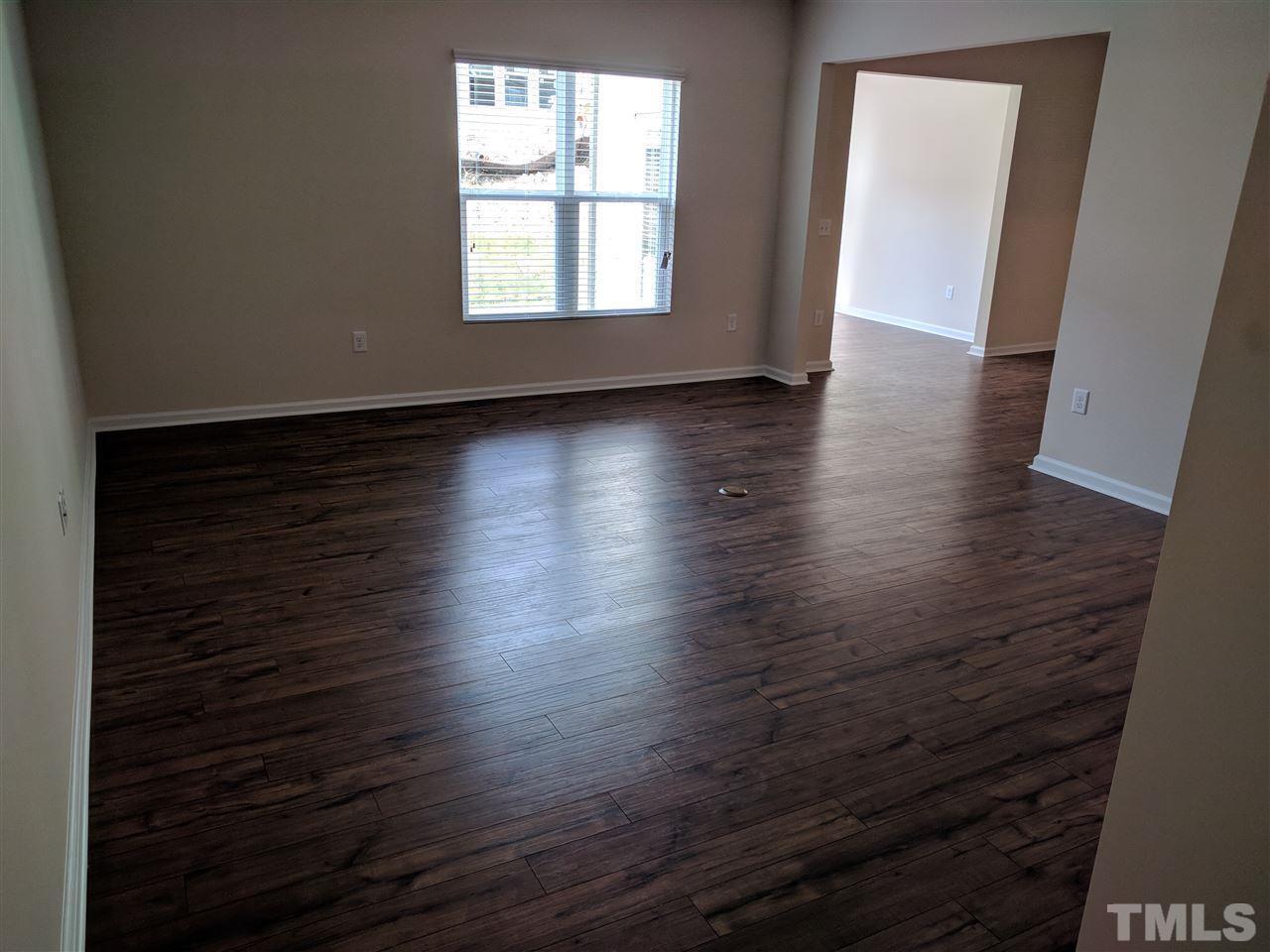 1007 Mirbeck Lane Property Photo 5