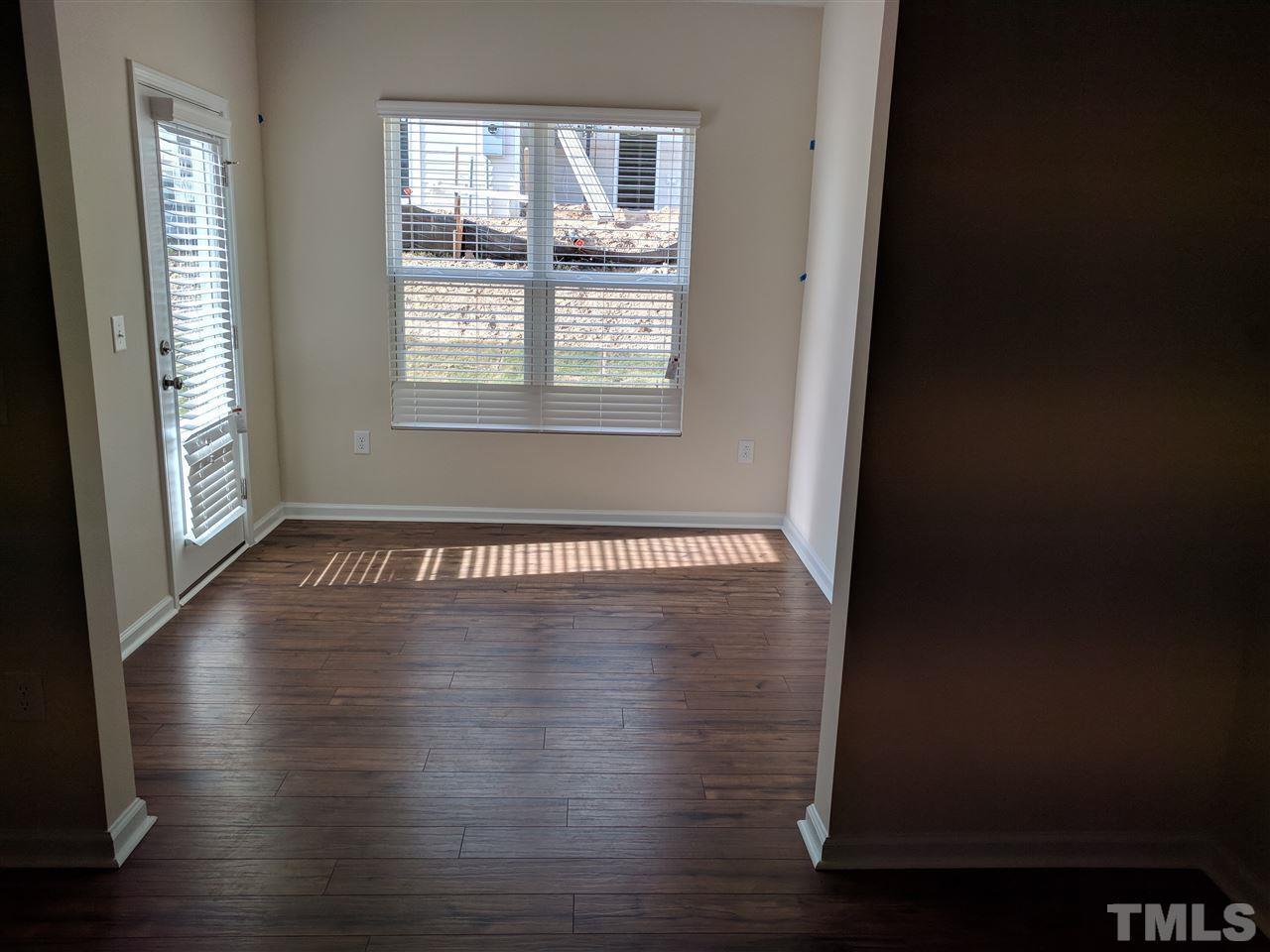 1007 Mirbeck Lane Property Photo 8