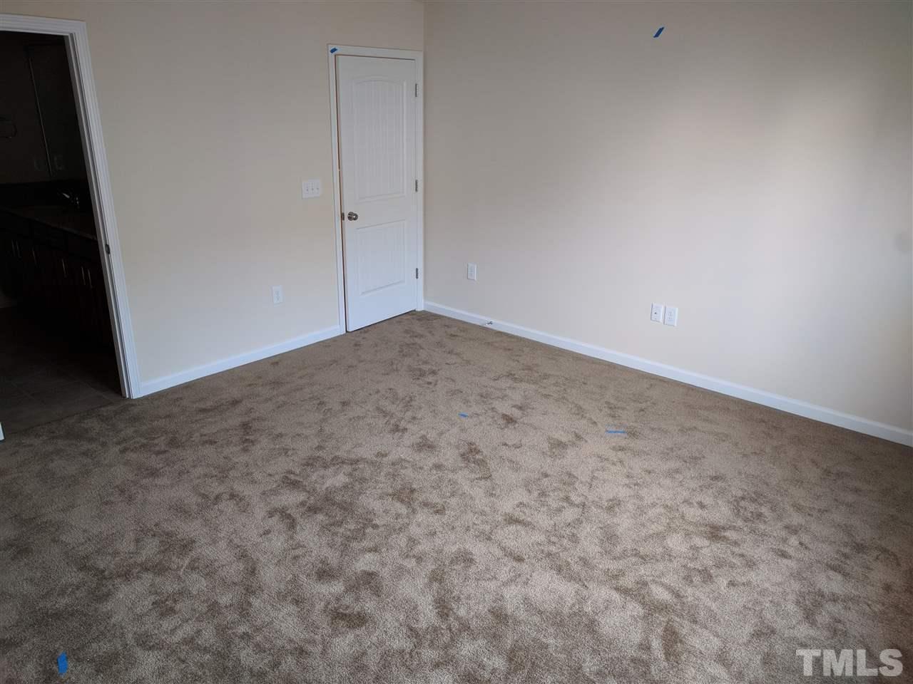 1007 Mirbeck Lane Property Photo 13