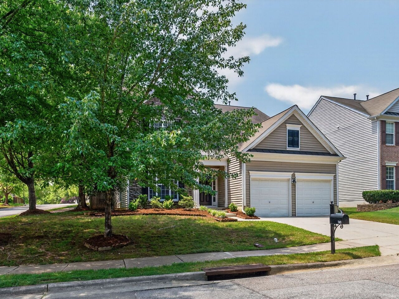 7803 Clover Creek Court Property Photo 2