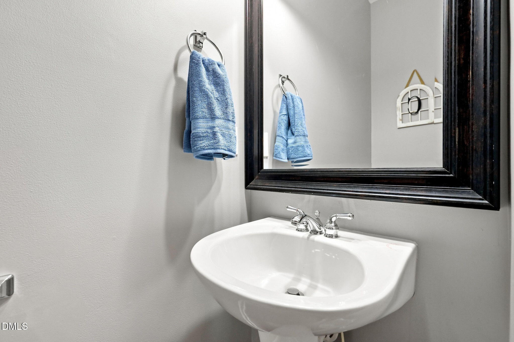809 Stackhurst Way Property Photo 19