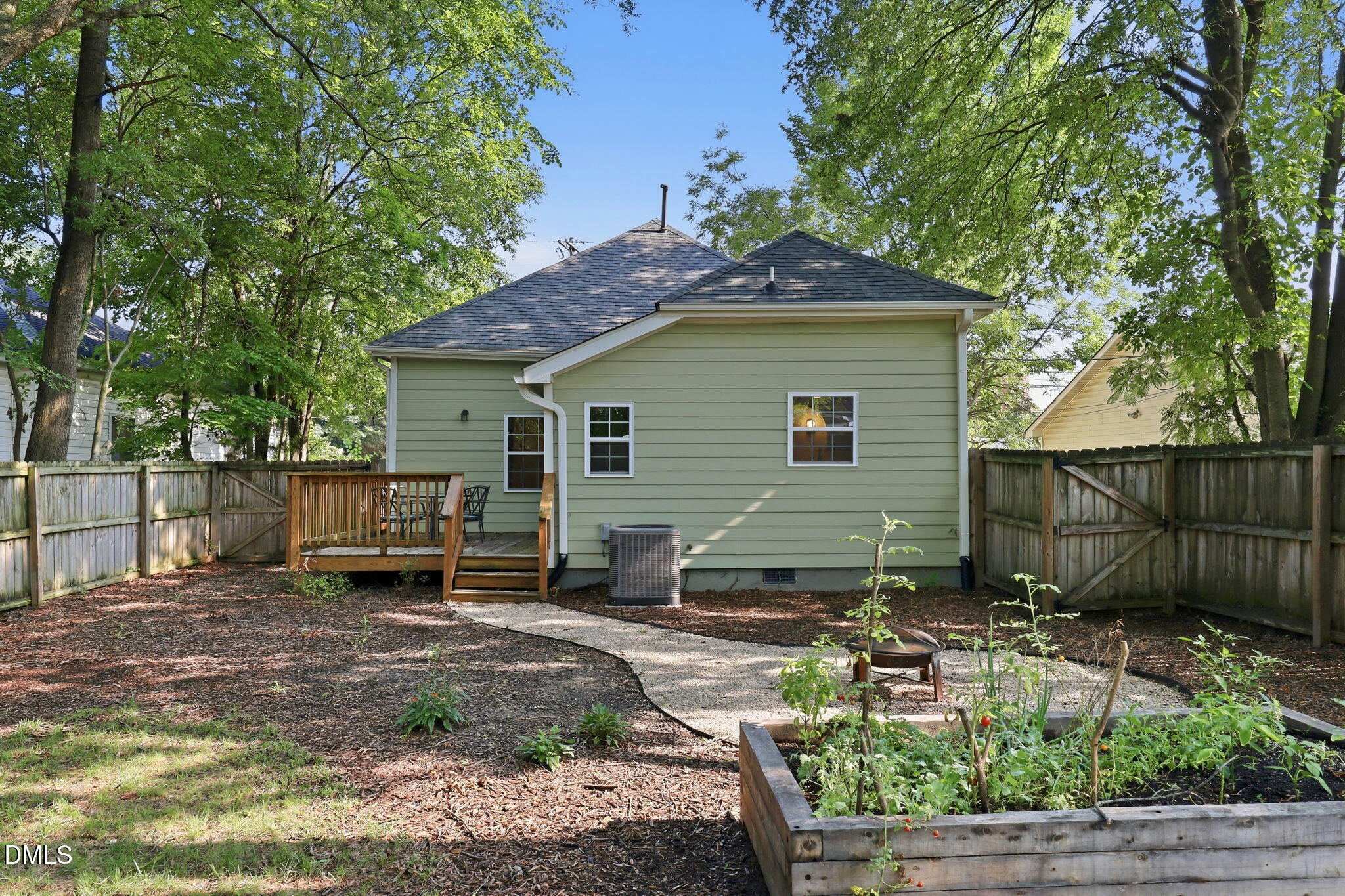 416 Dowd Street Property Photo 29