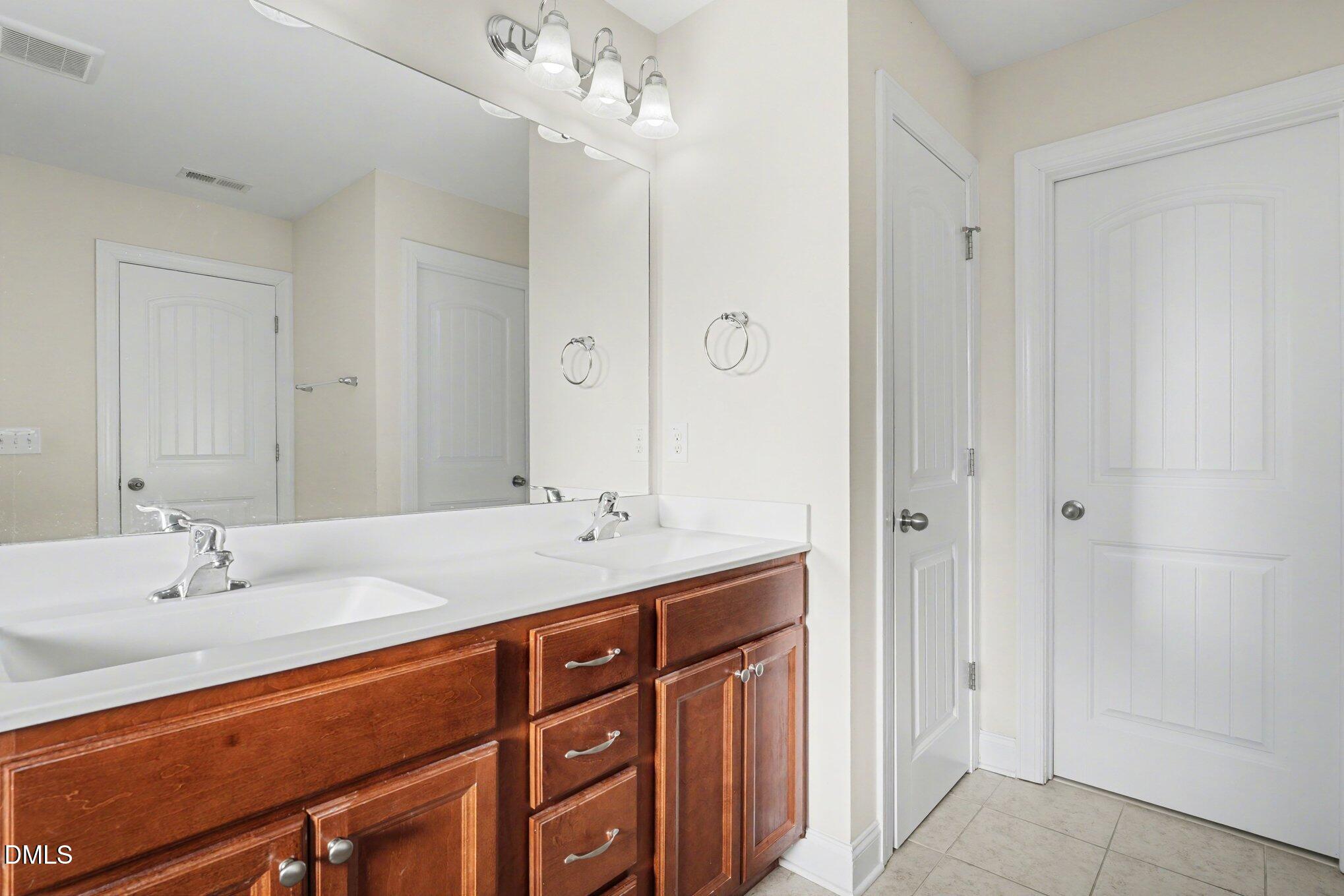 297 Hawkesburg Drive Property Photo 27