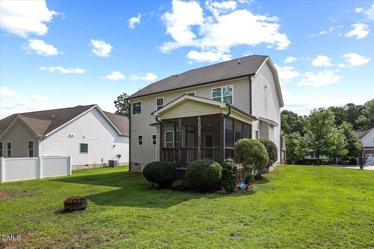 297 Hawkesburg Drive Property Photo 37
