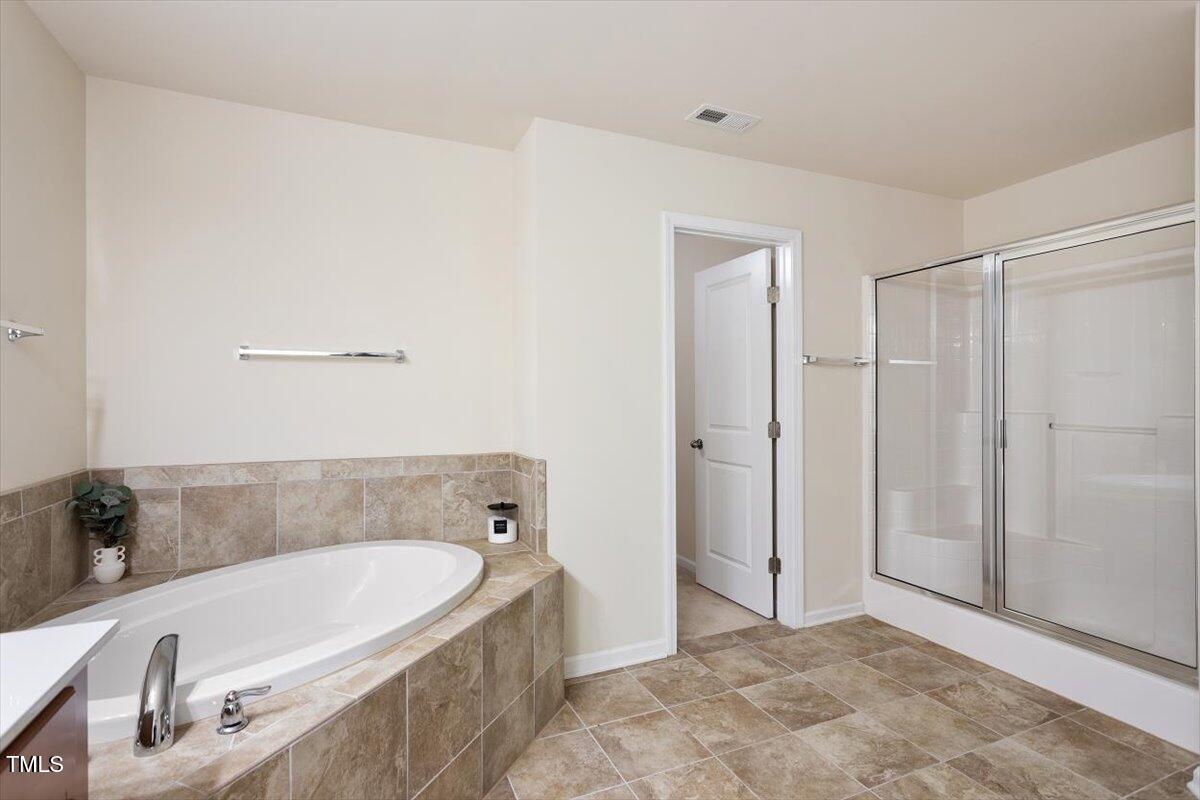 120 Ransomwood Drive Property Photo 26