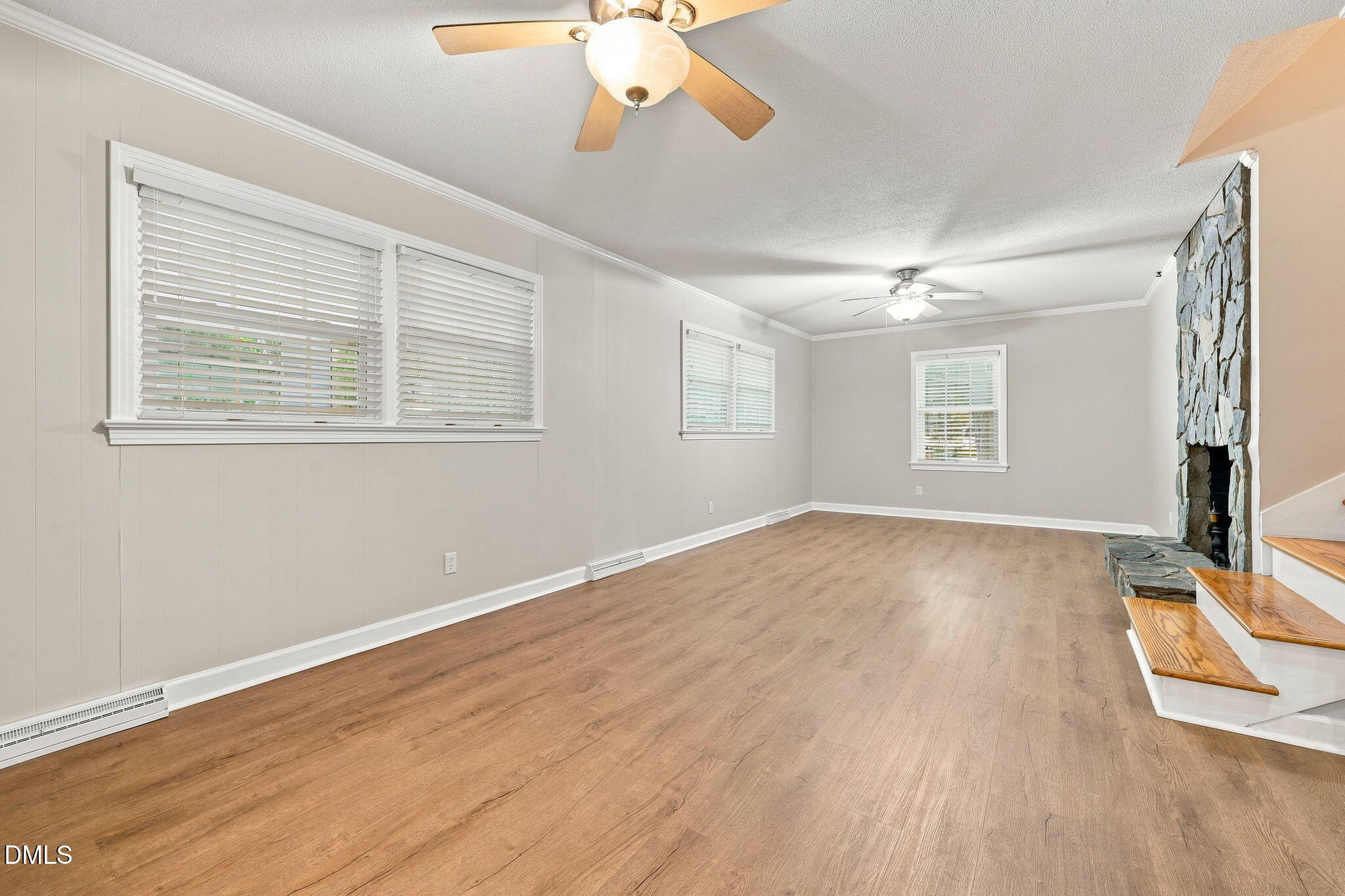 2121 N Shoreline Drive Property Photo 12