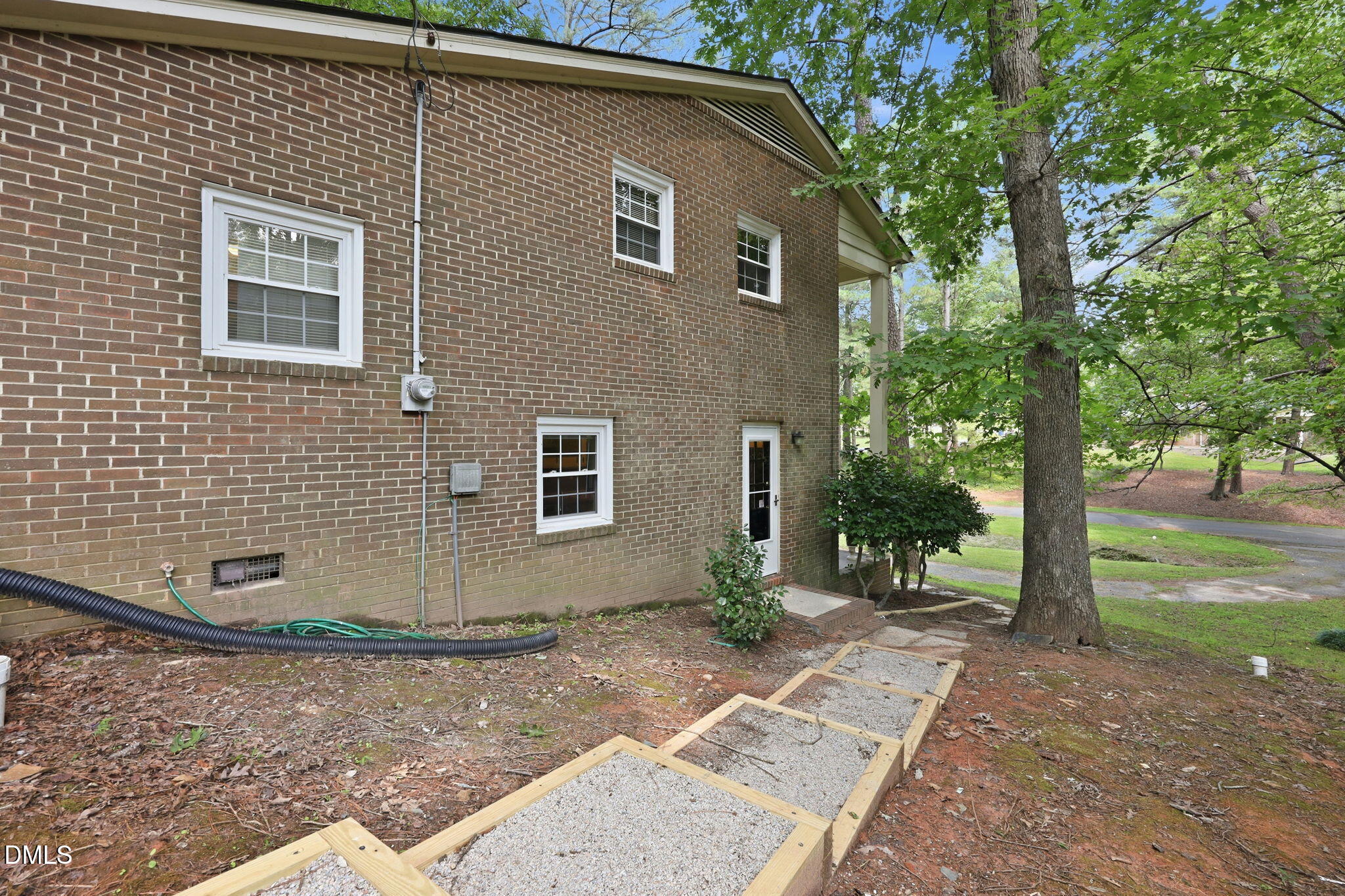 2121 N Shoreline Drive Property Photo 24