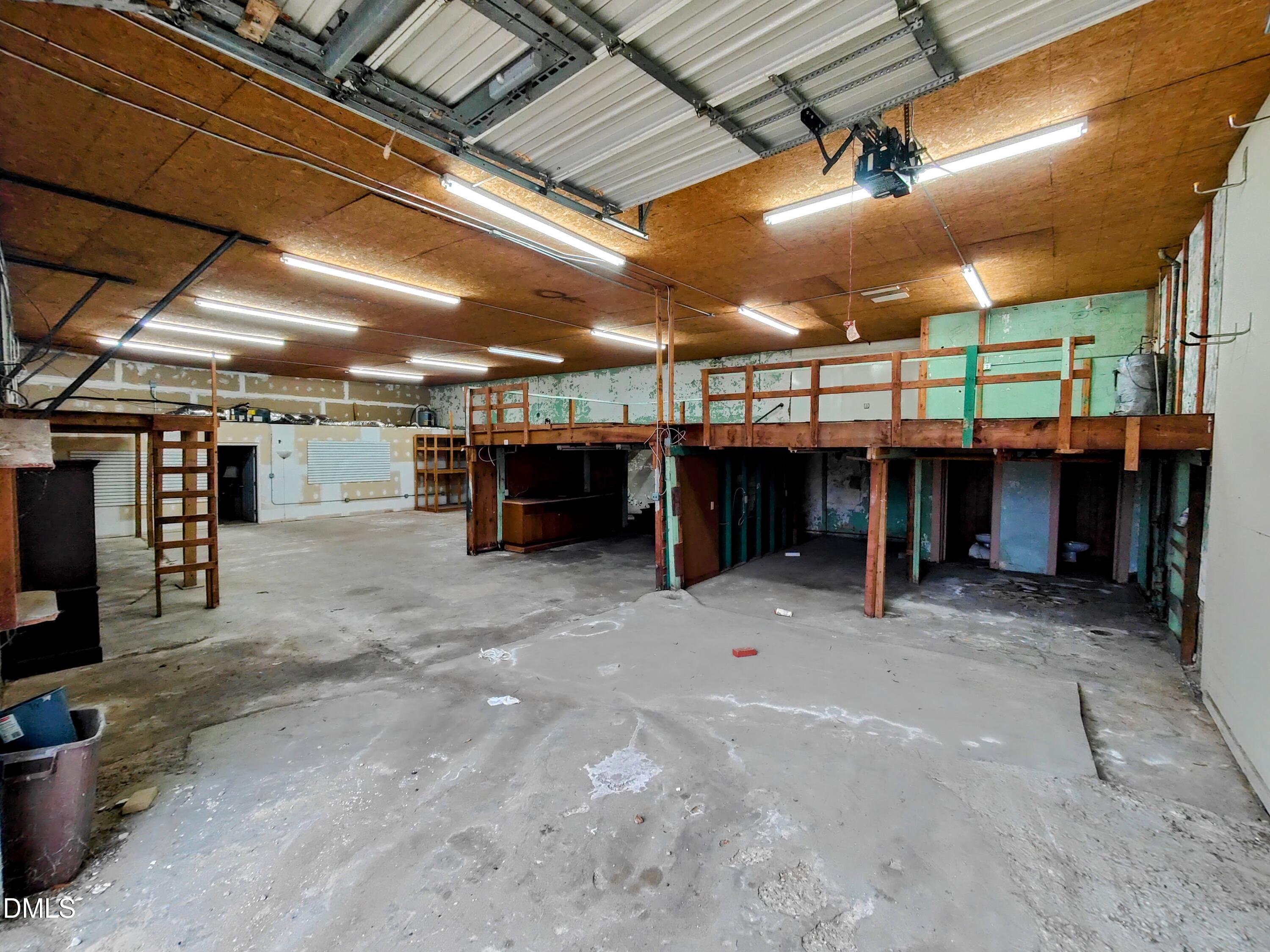 105 Marigold Street Property Photo 4