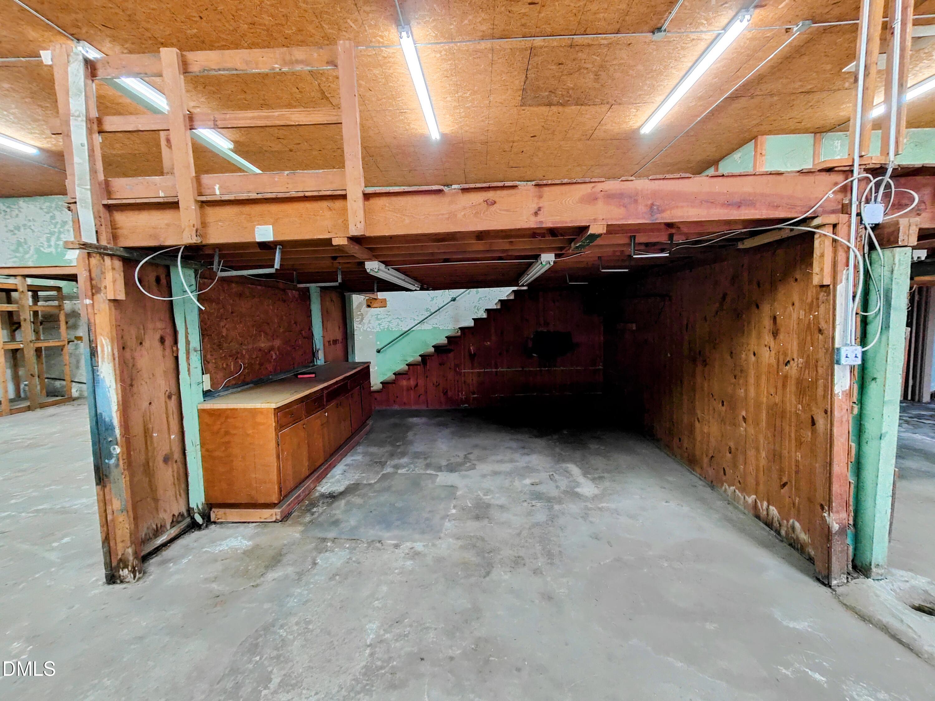 105 Marigold Street Property Photo 8