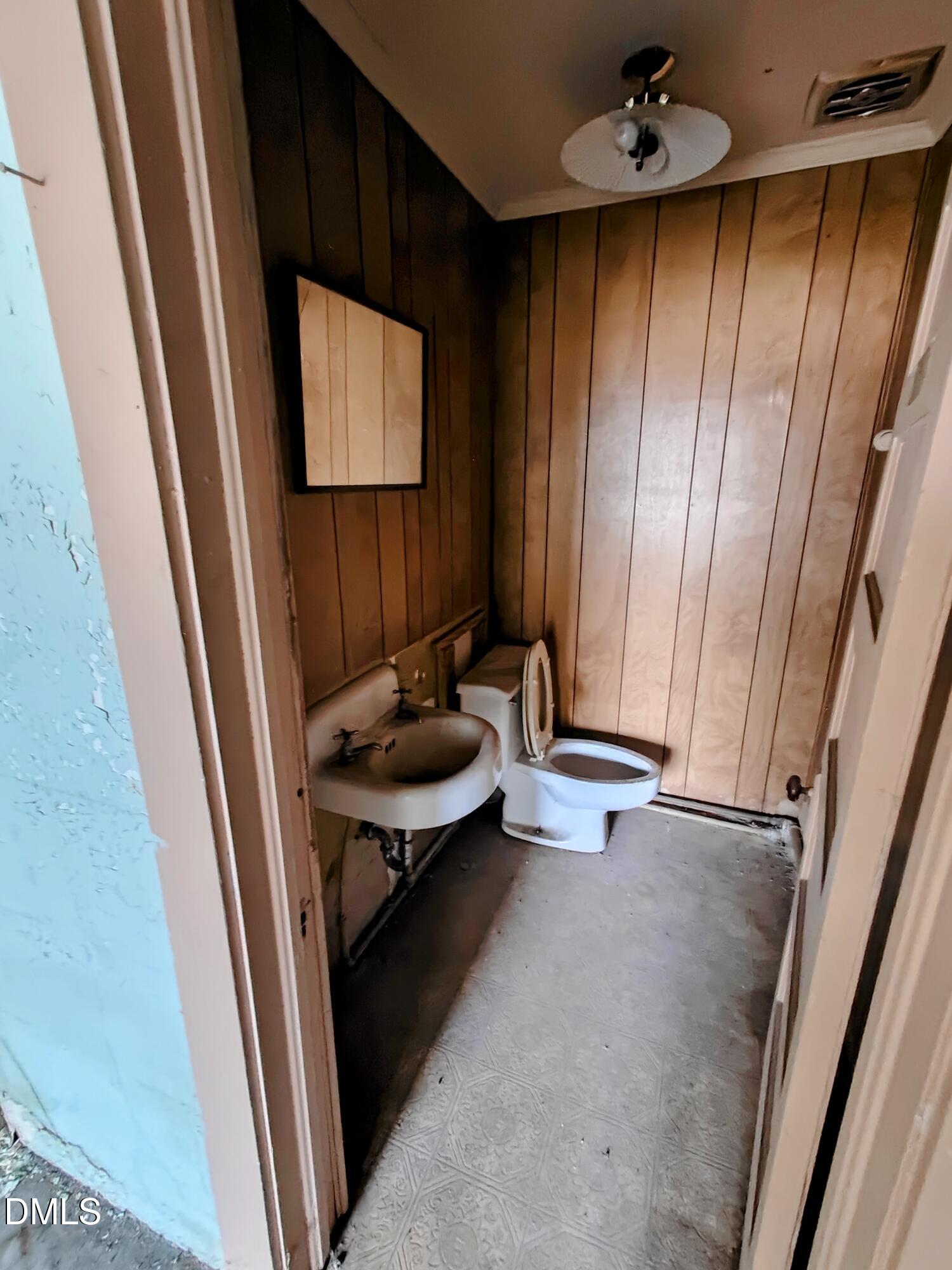 105 Marigold Street Property Photo 10