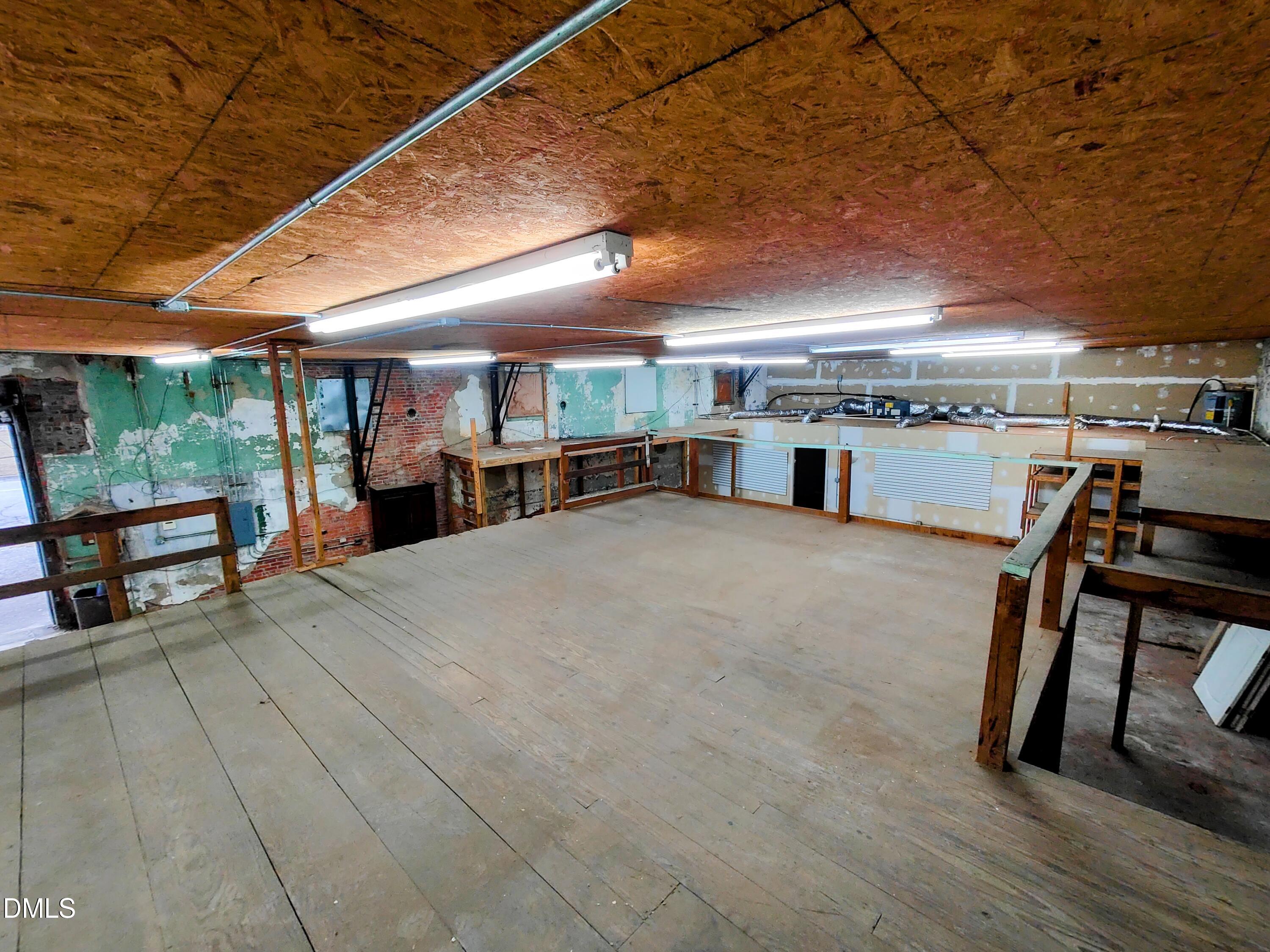 105 Marigold Street Property Photo 11