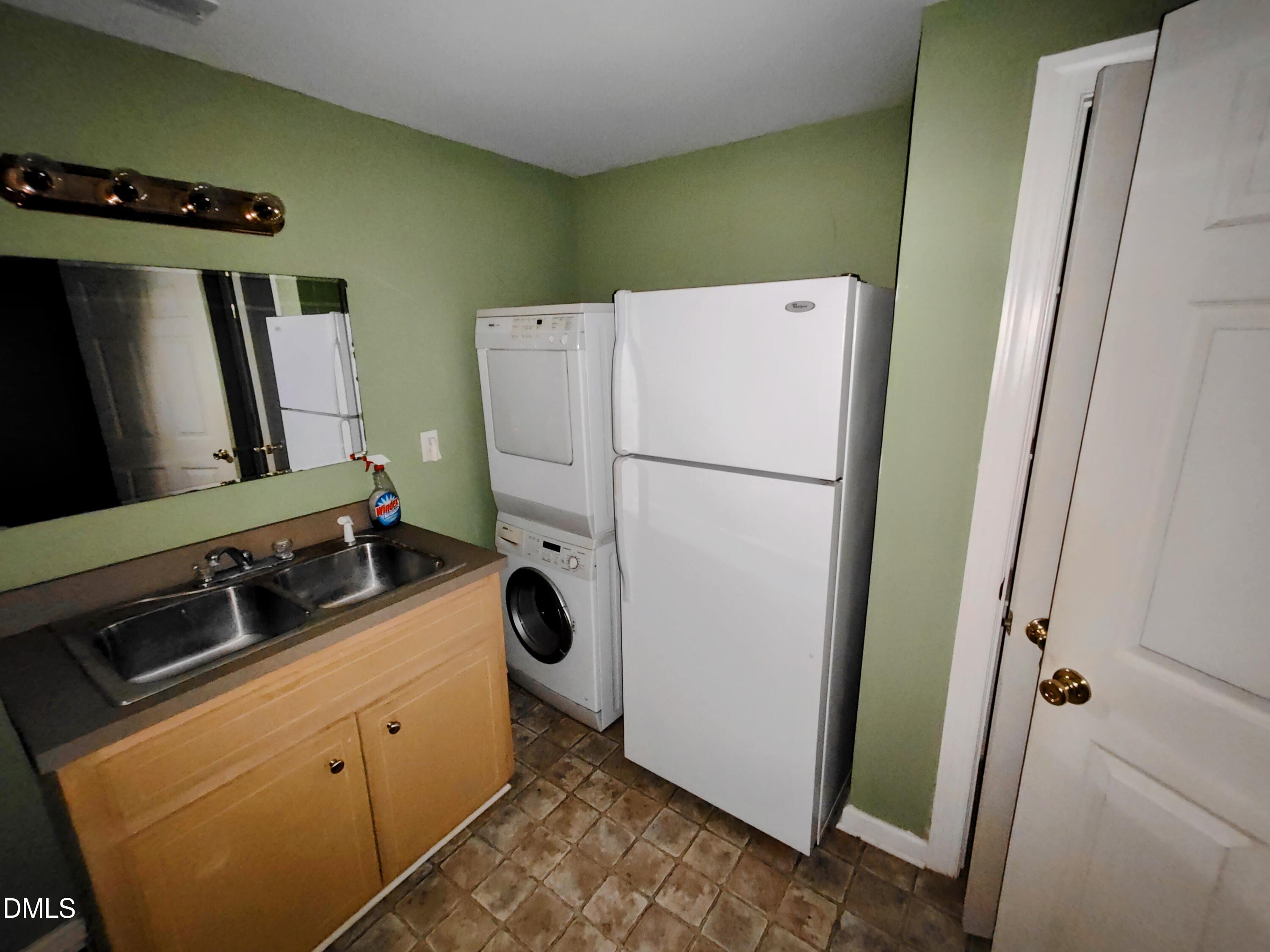 105 Marigold Street Property Photo 15