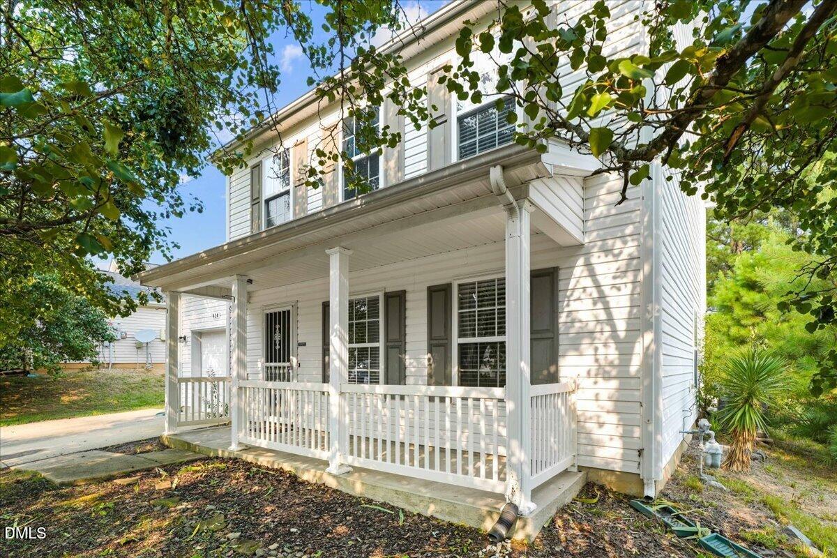 414 Lodestone Drive Property Photo 1