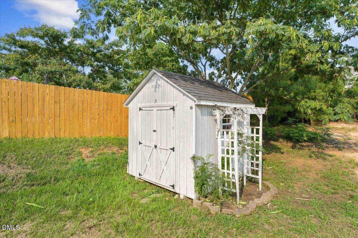 414 Lodestone Drive Property Photo 35